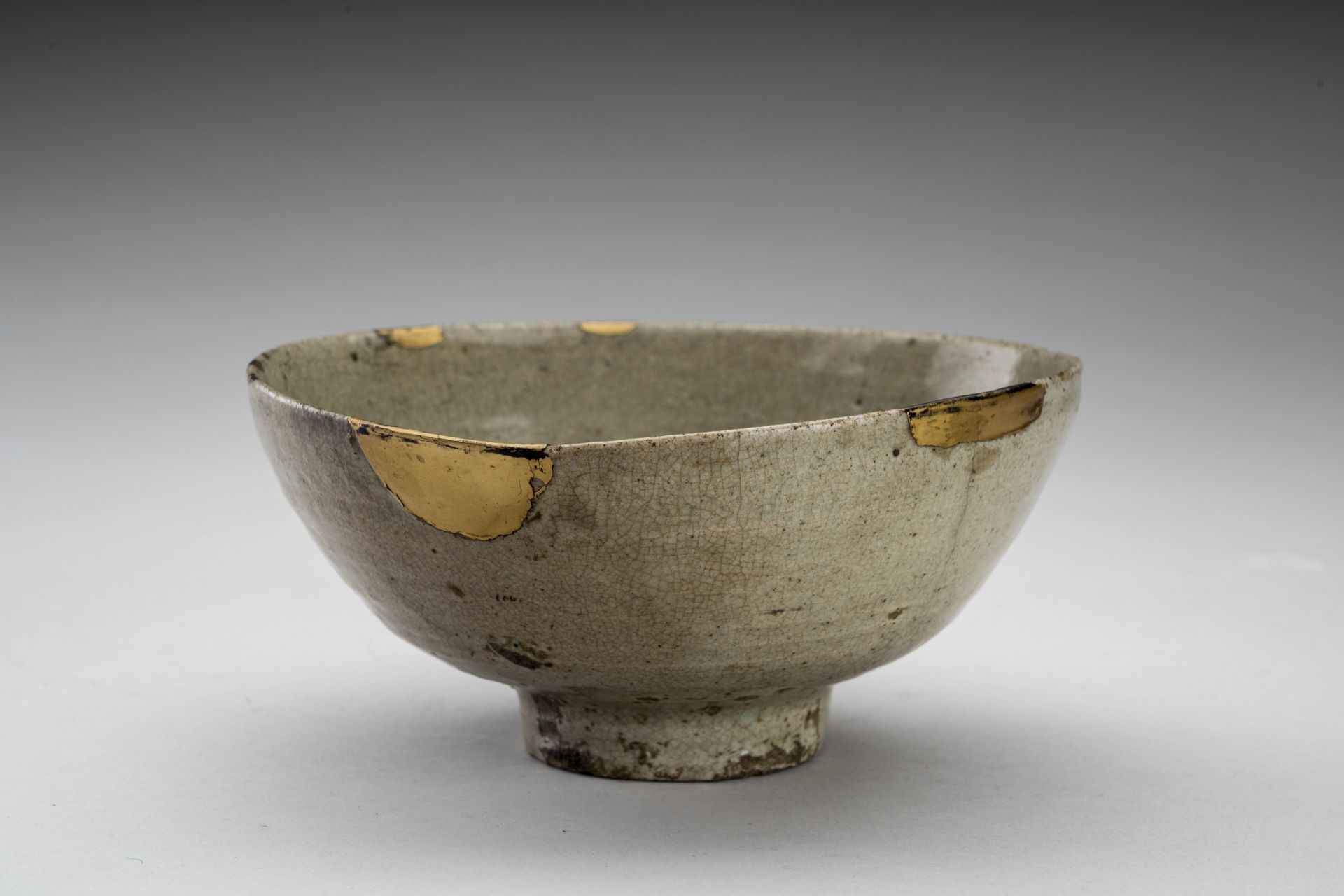 A GLAZED CERAMIC BOWL, SONG DYNASTY - Image 2 of 7