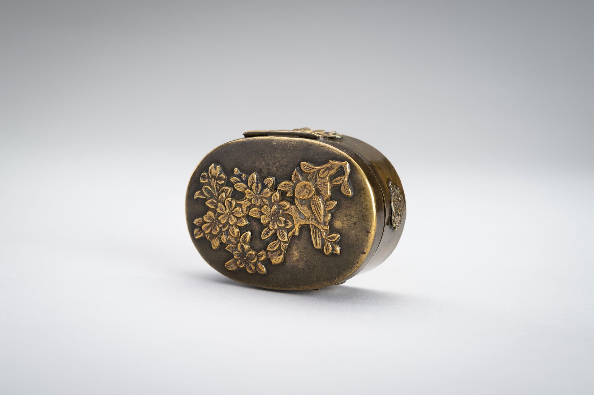 A LOT WITH FIVE SMALL METAL BOXES, MEIJI - Image 11 of 19