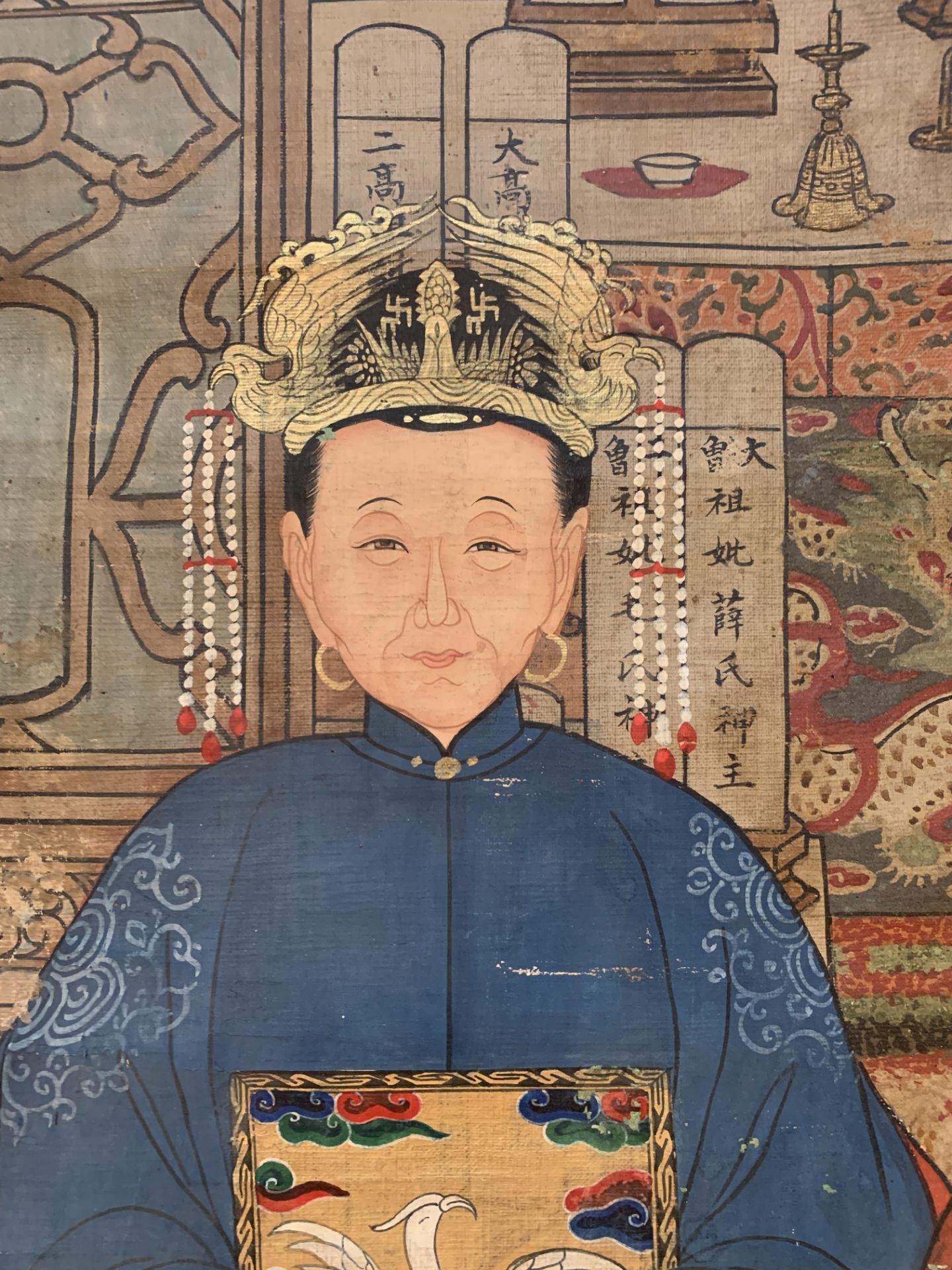 A HANGING SCROLL PAINTING WITH AN ANCESTRAL PORTRAIT - Bild 3 aus 9