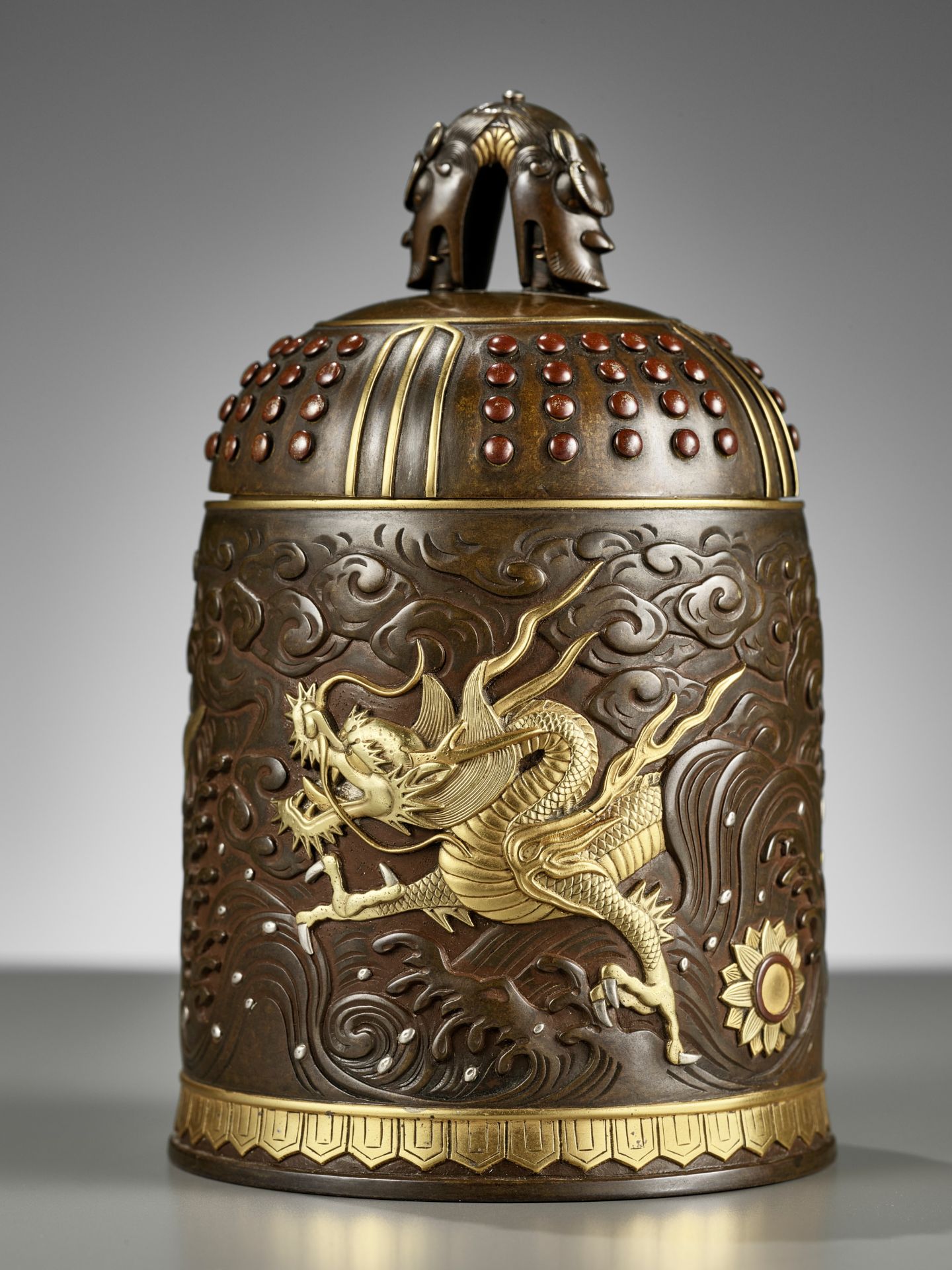 A MATCHED PAIR OF GOLD-INLAID BRONZE 'BUDDHIST TEMPLE BELL' KOGO, ONE BY MIYABE ATSUYOSHI - Image 11 of 15