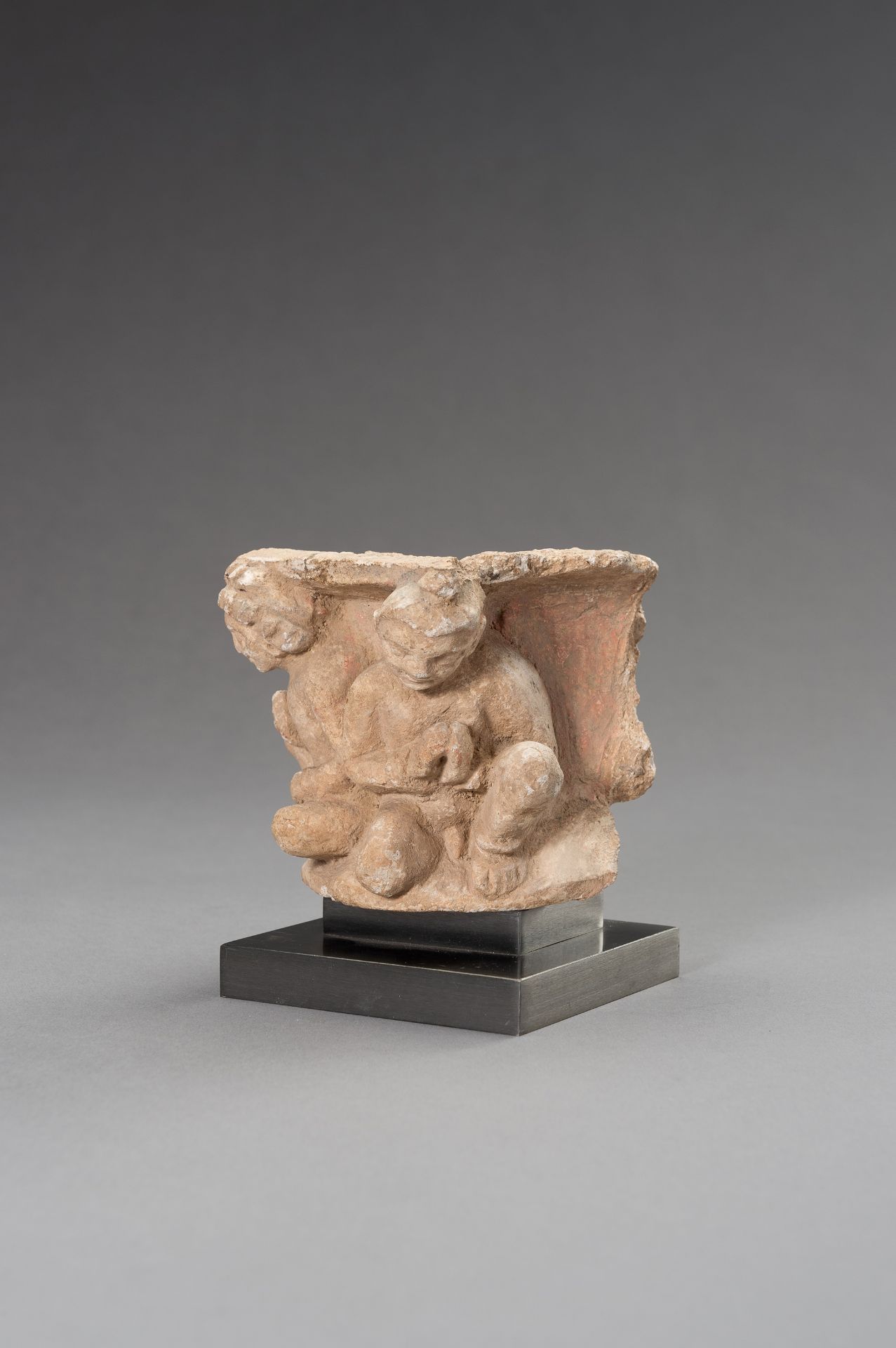 A GANDHARA STUCCO FRAGMENT WITH ADORANTS - Image 3 of 11