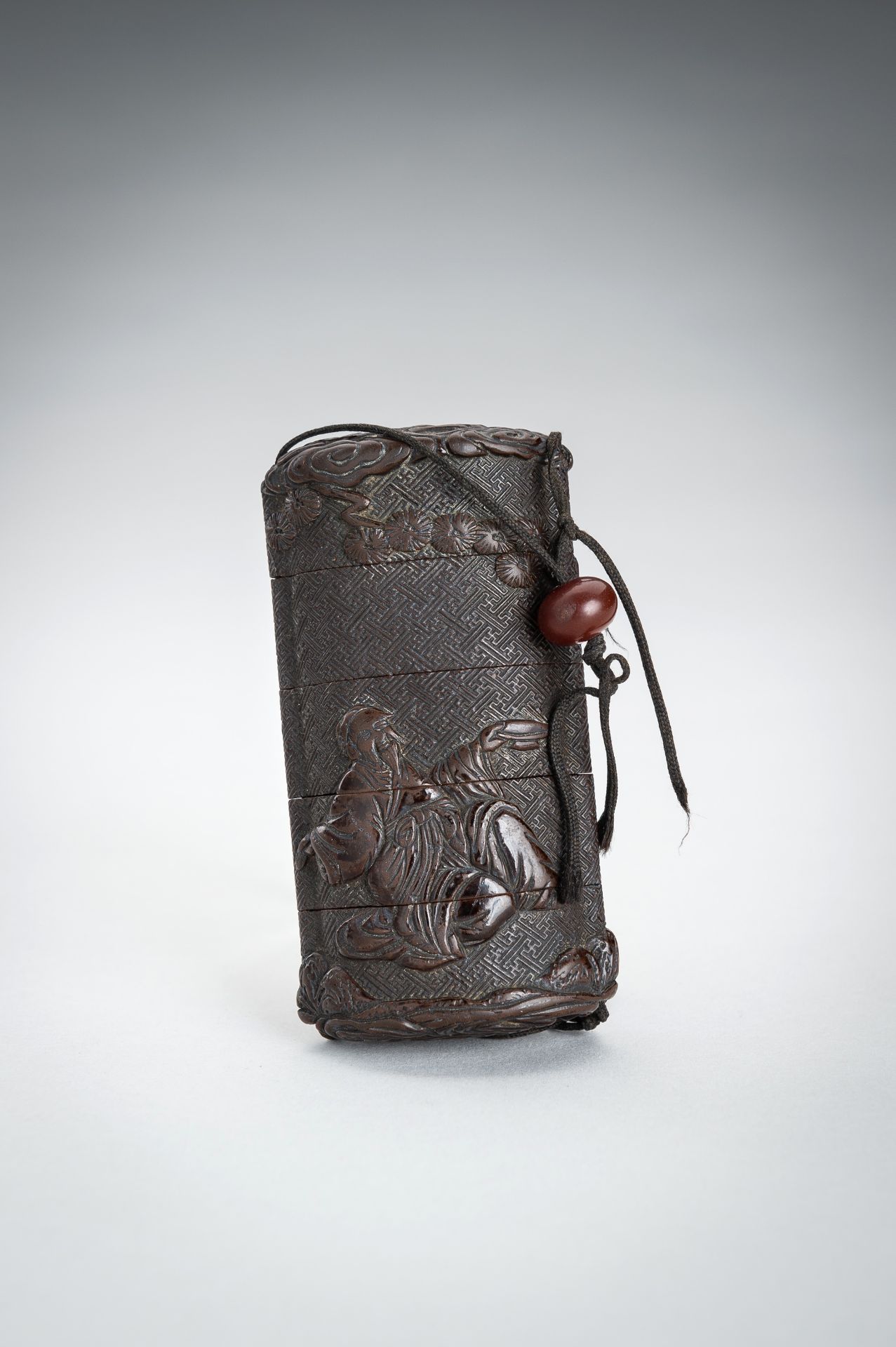 A FIVE-CASE LACQUERED WOOD INRO DEPCITING SAGES AND PINE TREES, EDO - Image 11 of 12