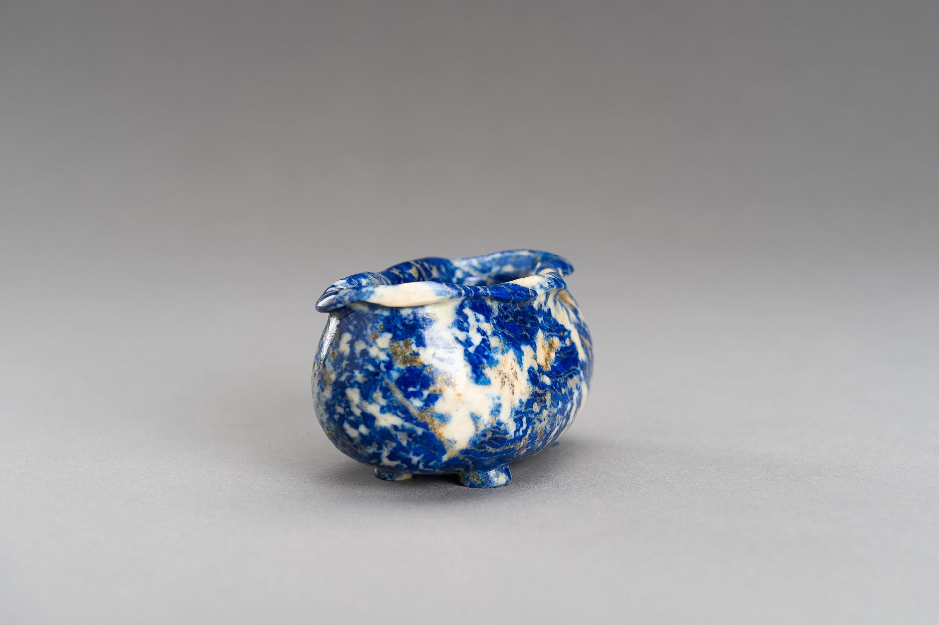 A LAPIS LAZULI BRUSHWASHER, QING - Image 9 of 12