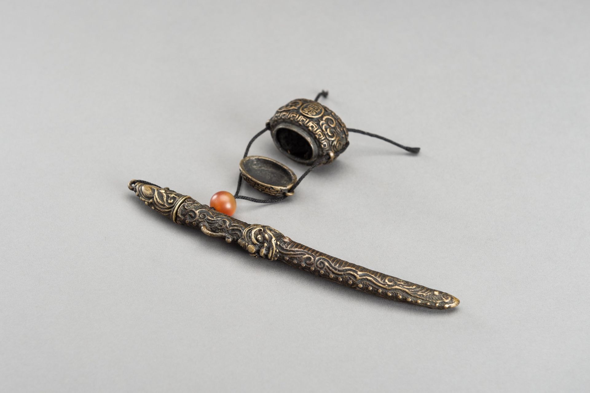 A BRASS 'DRAGON' YATATE, EDO - Image 11 of 13