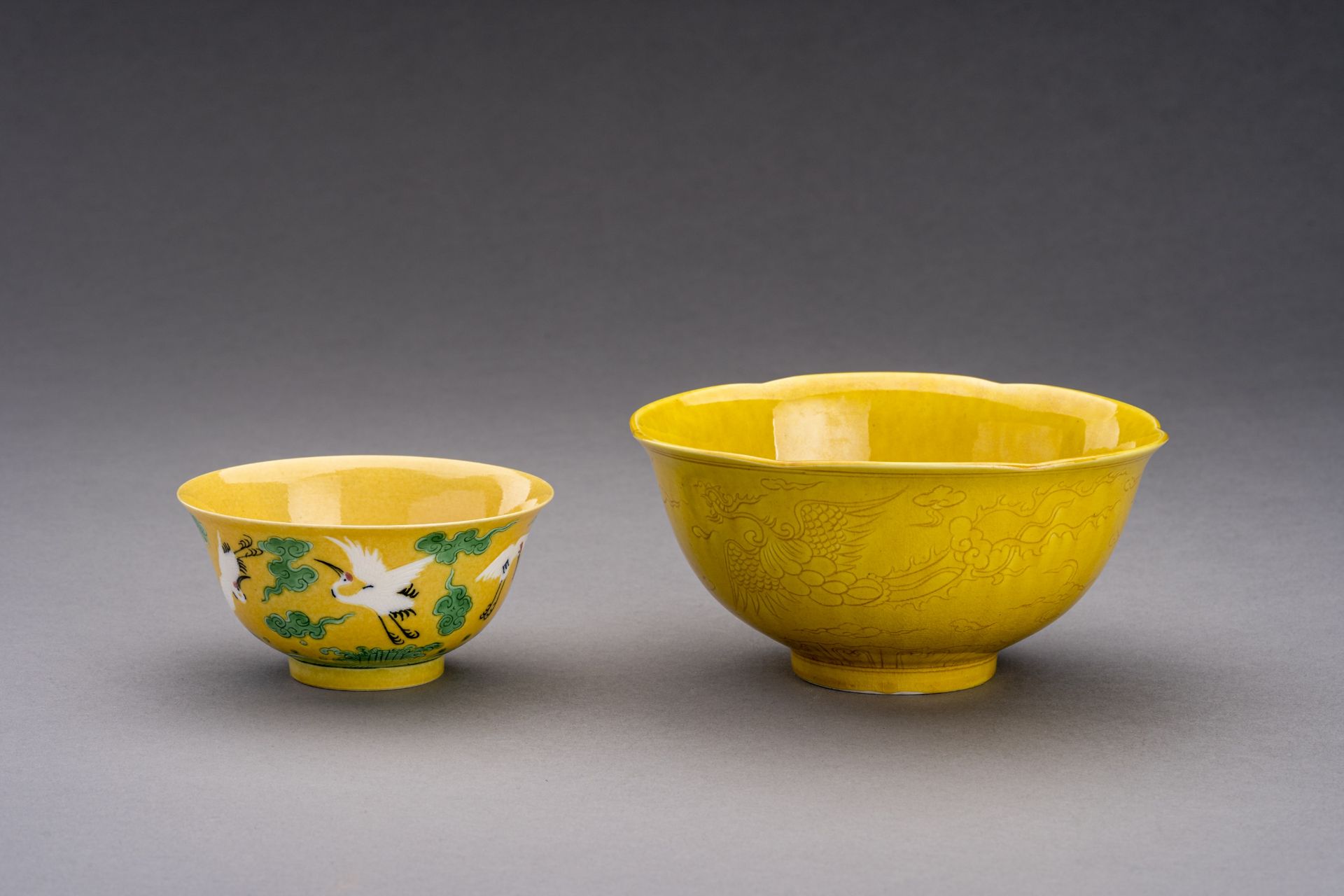 A LOT WITH TWO YELLOW GROUND PORCELAIN BOWLS - Image 6 of 11