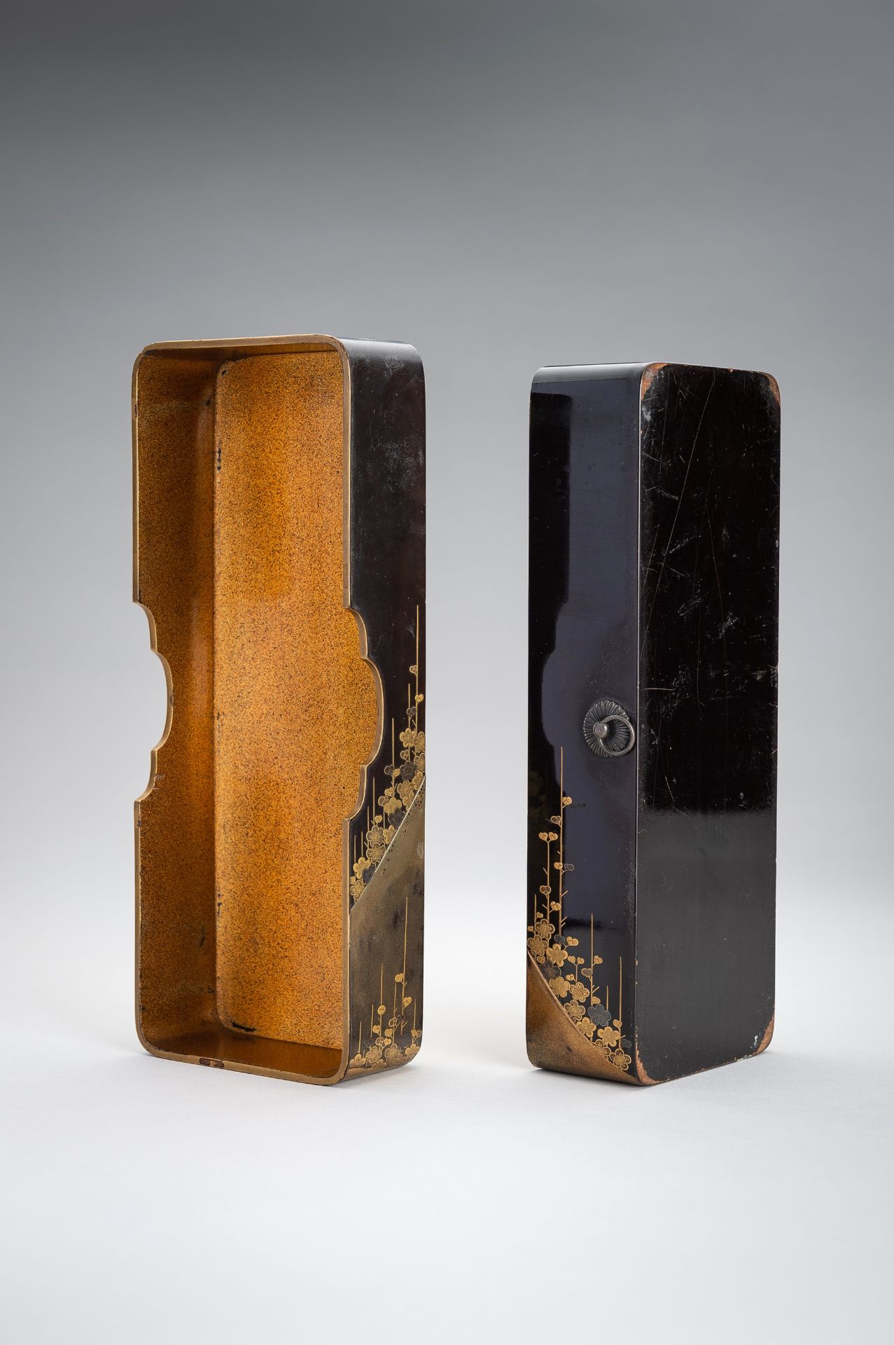 A GROUP OF THREE LACQUER BOXES - Image 8 of 16
