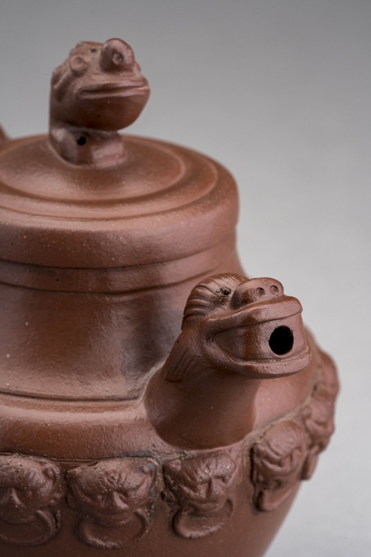 A YIXING ZISHA 'MYTHICAL BEASTS' TEAPOT AND COVER - Image 4 of 9