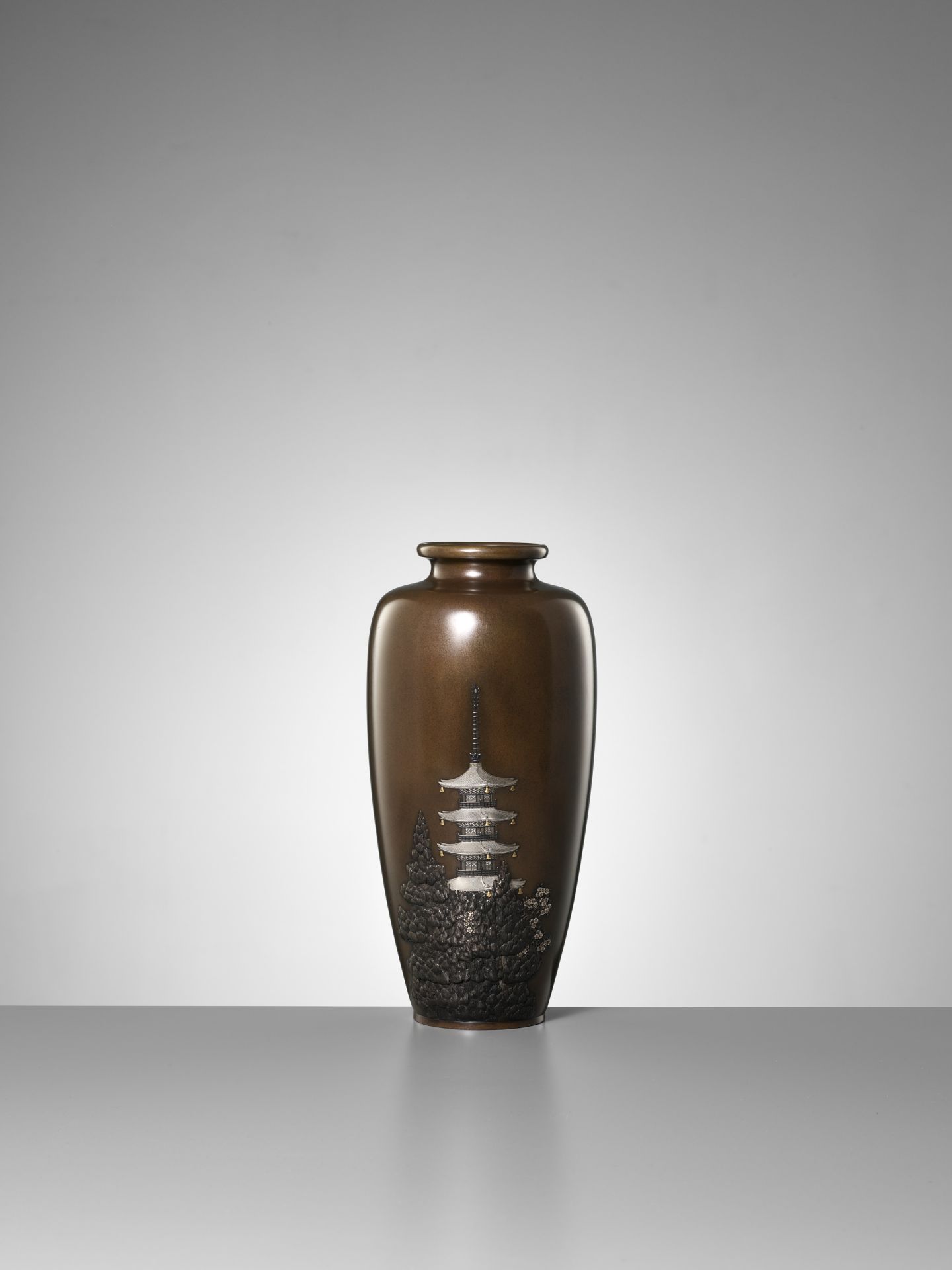 KOITSU FOR THE NOGAWA COMPANY: A LARGE INLAID BRONZE VASE DEPICTING A GOJUNOTO PAGODA IN SPRING - Image 2 of 12