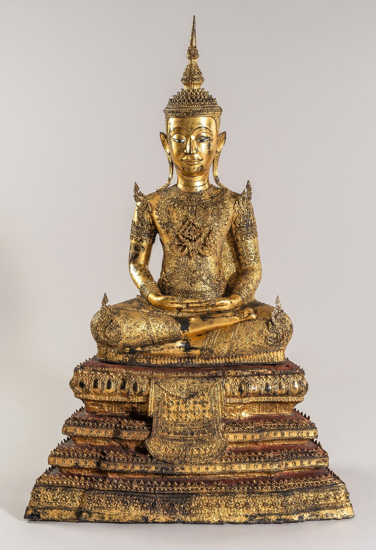 AN IMPRESSIVE LACQUER GILT BRONZE FIGURE OF BUDDHA, RATTANAKOSIN