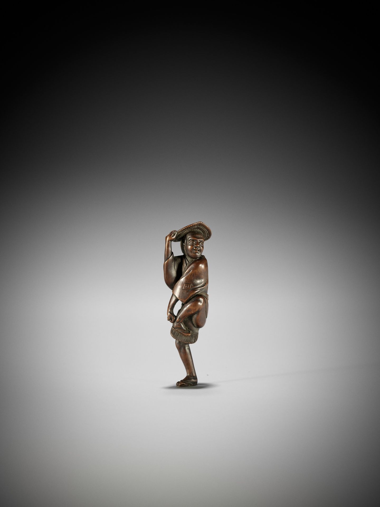 TOMOCHIKA: A SUPERB AND RARE WOOD NETSUKE OF A SPARROW DANCER (SUZUME ODORI) - Image 4 of 15