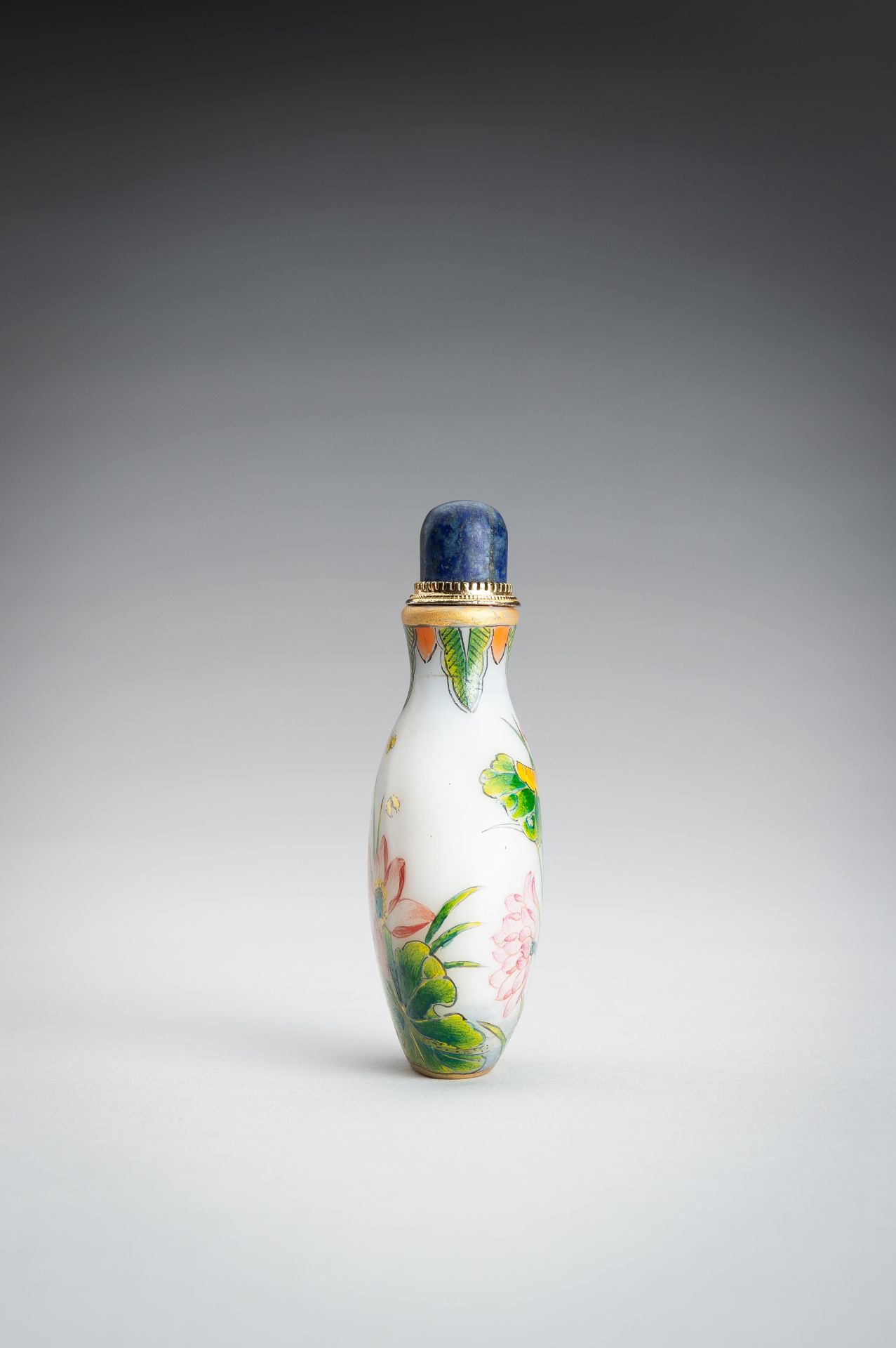 AN ENAMELED GLASS SNUFF BOTTLE WITH FLOWERS AND BIRDS, REPUBLIC - Image 8 of 13