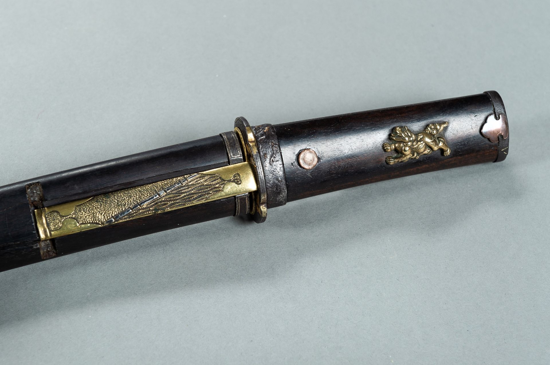 A SMALL TANTO IN KOSHIRAE, EDO - Image 10 of 14