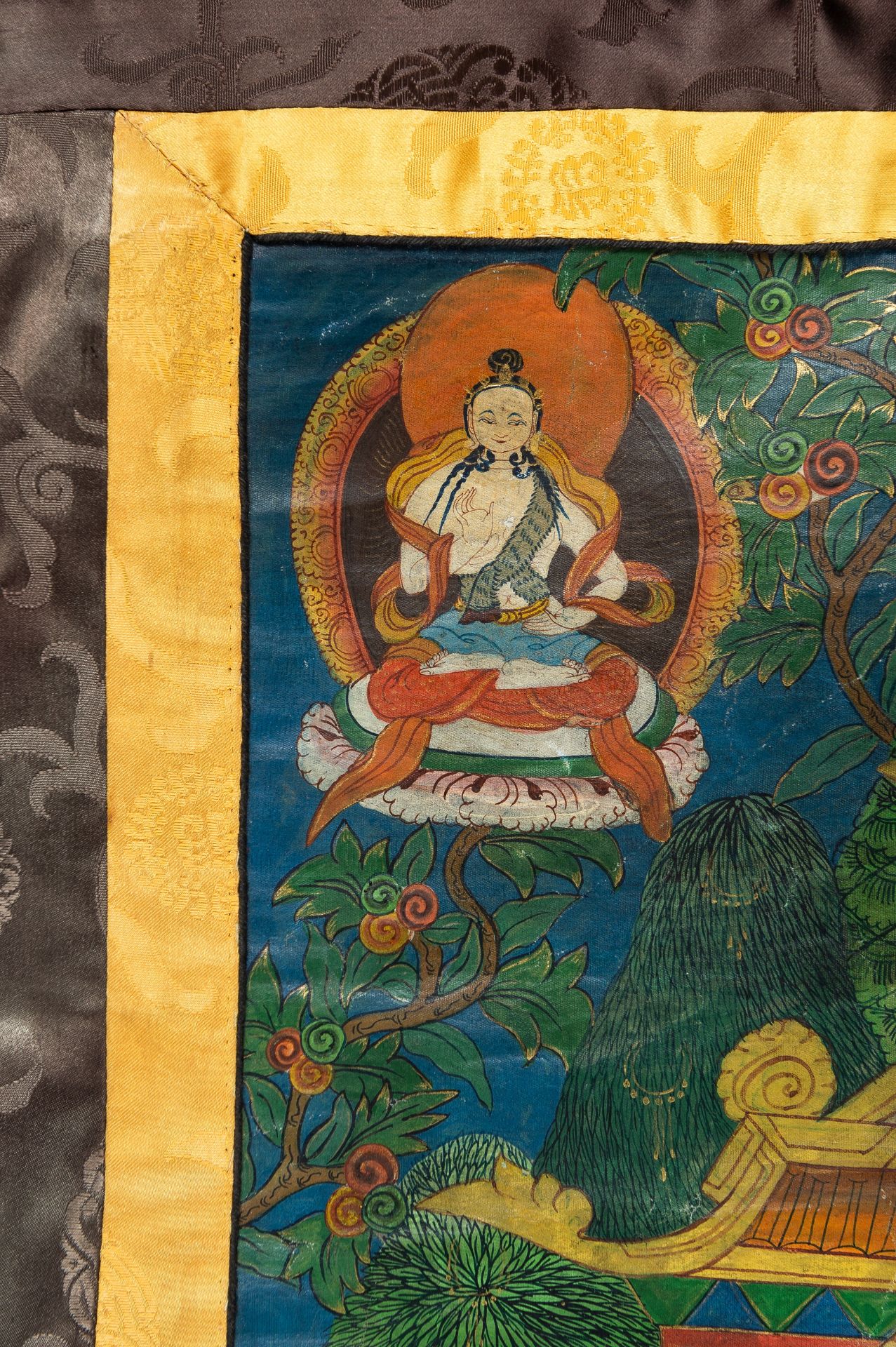 A THANGKA OF SADAKSHRI AVALOKITESHVARA, c. 1900s - Image 7 of 10