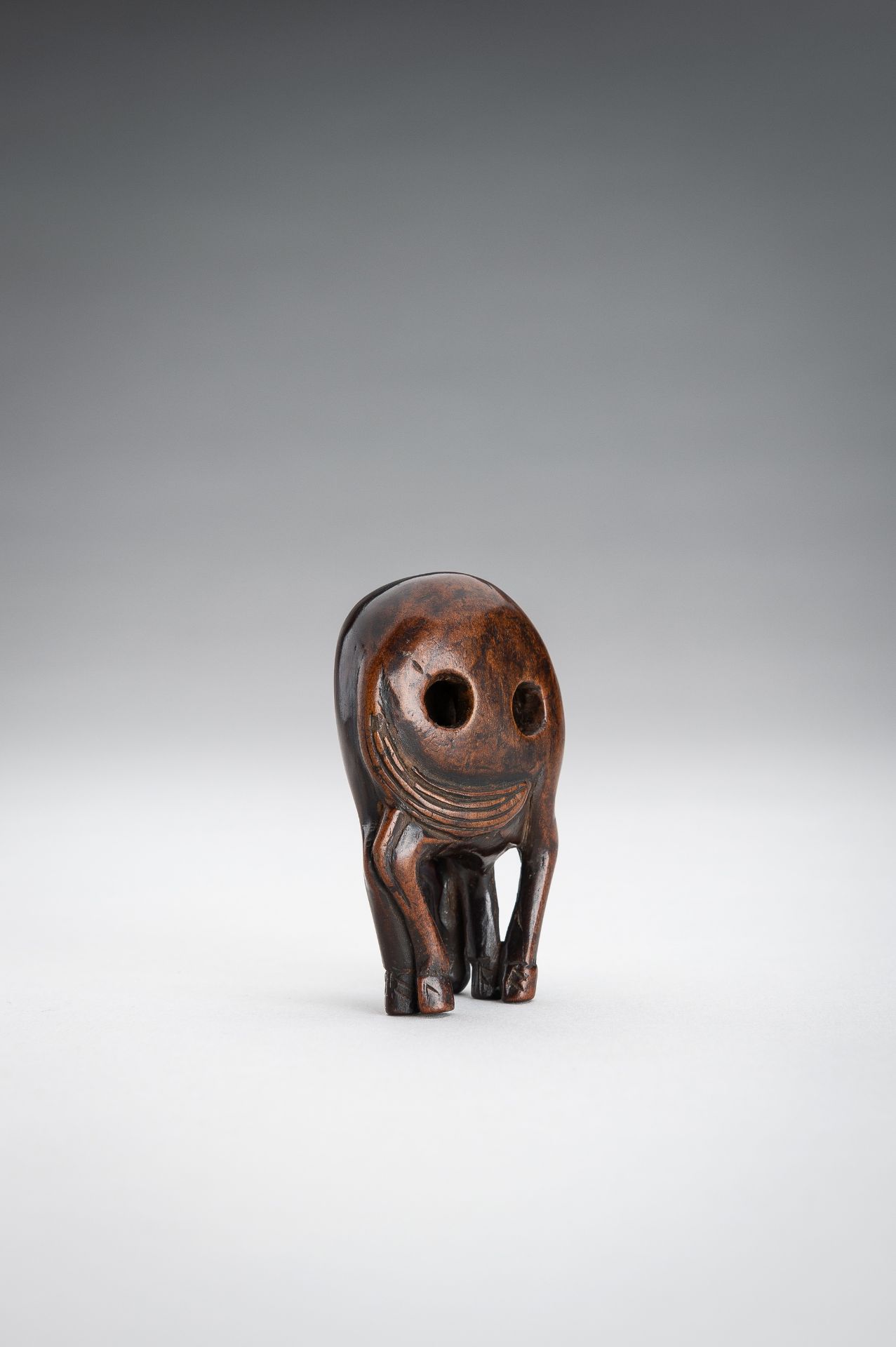 A LARGE WOOD NETSUKE OF A STANDING HORSE - Image 9 of 10