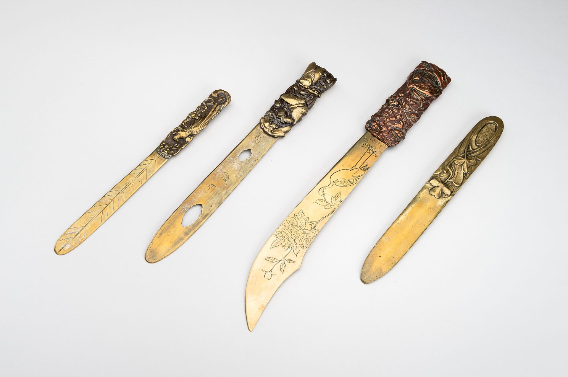 A GROUP OF FOUR MIXED METAL PAGE TURNERS, MEIJI - Image 14 of 16