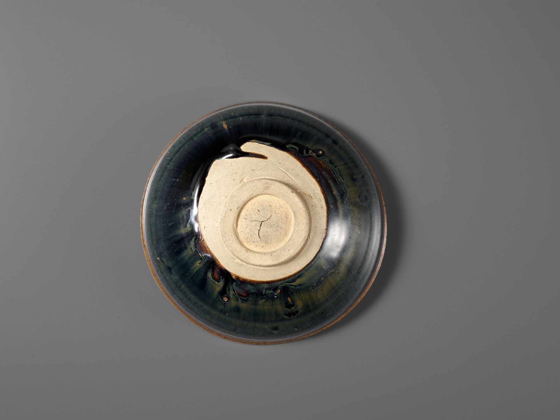 A CIZHOU-TYPE 'HARE'S FURE' GLAZED TEA BOWL, SONG DYNASTY - Image 10 of 10