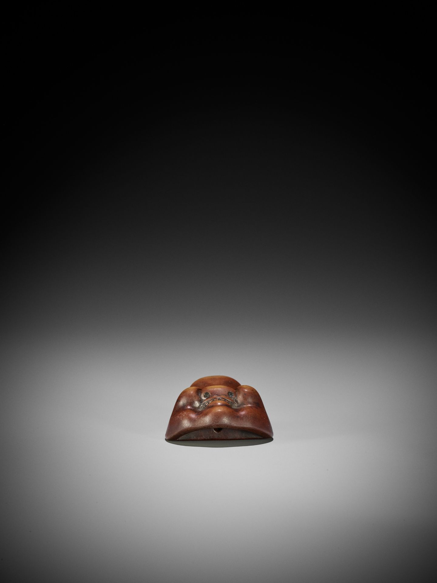 GYOKKO: A WOOD MASK NETSUKE OF OKAME - Bild 9 aus 11