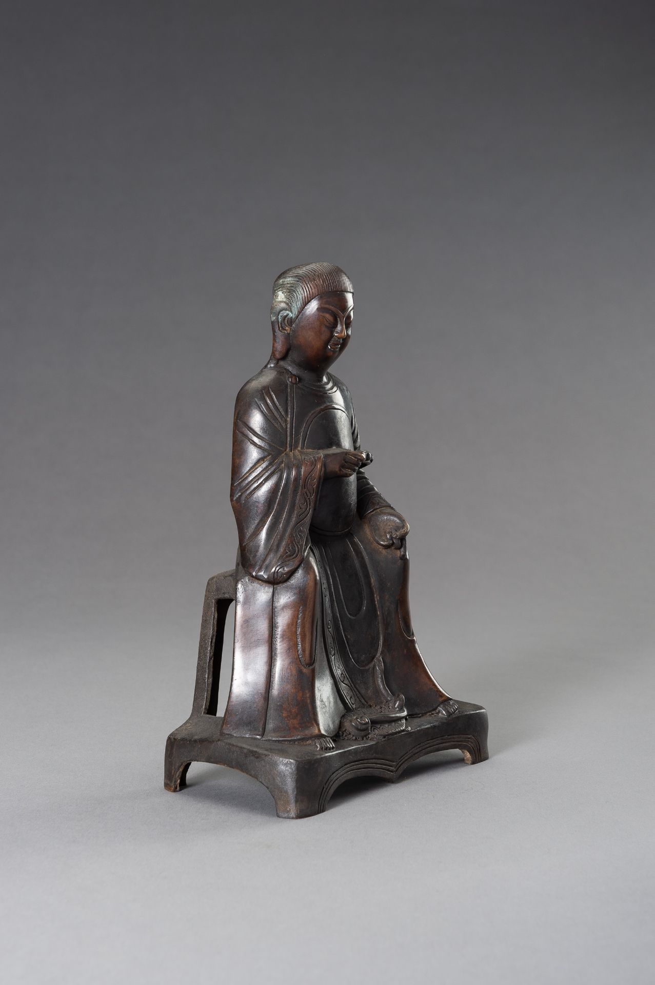 A MING-STYLE BRONZE FIGURE OF ZHENWU - Image 7 of 9