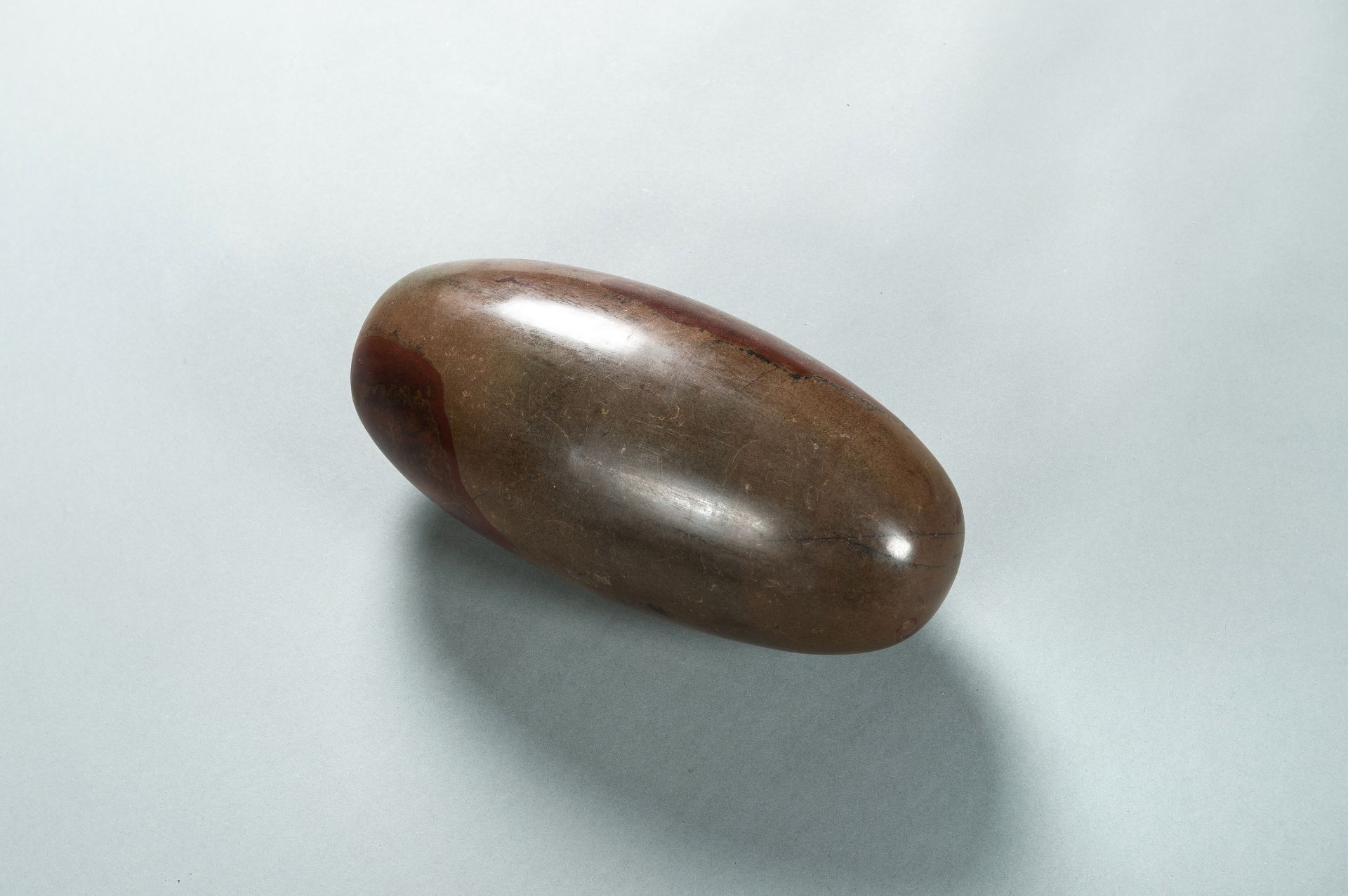 A SUPERB INDIAN STONE LINGAM, BRAHMANDA - Image 14 of 18