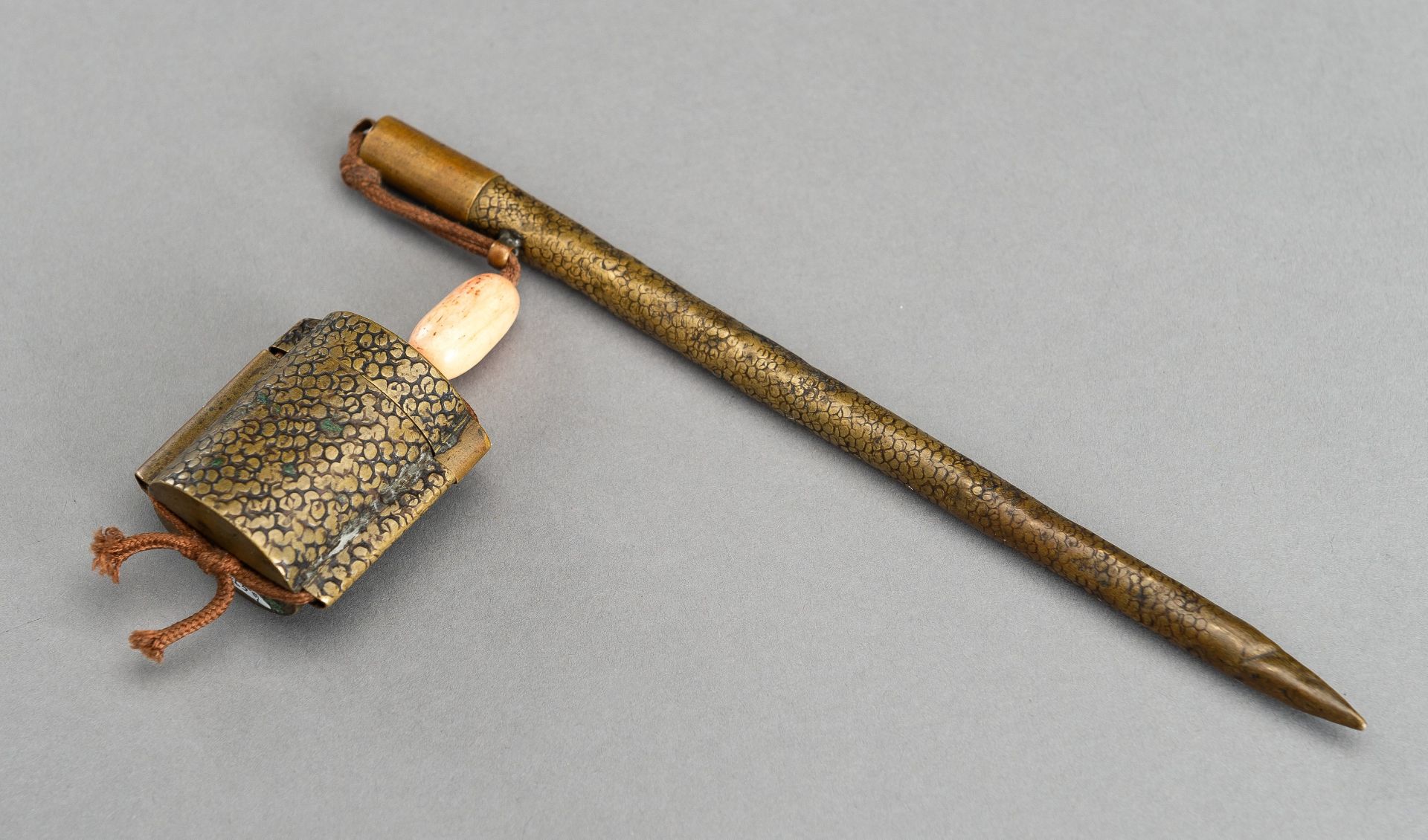 A BRASS PEN SHAPED YATATE, MEIJI