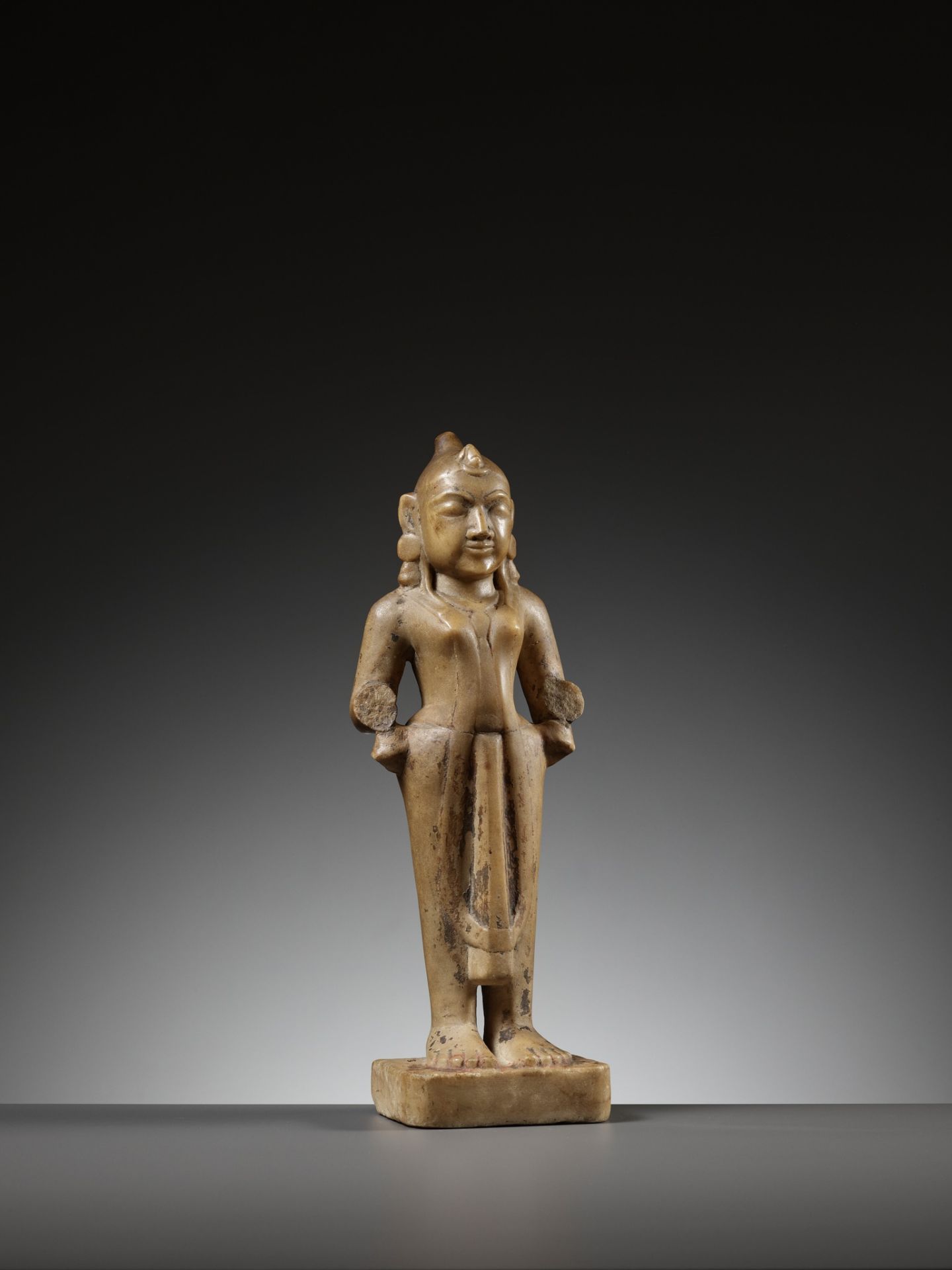 A MARBLE FIGURE OF RADHA, WESTERN INDIA, GUJARAT, 13TH-15TH CENTURY - Image 10 of 13