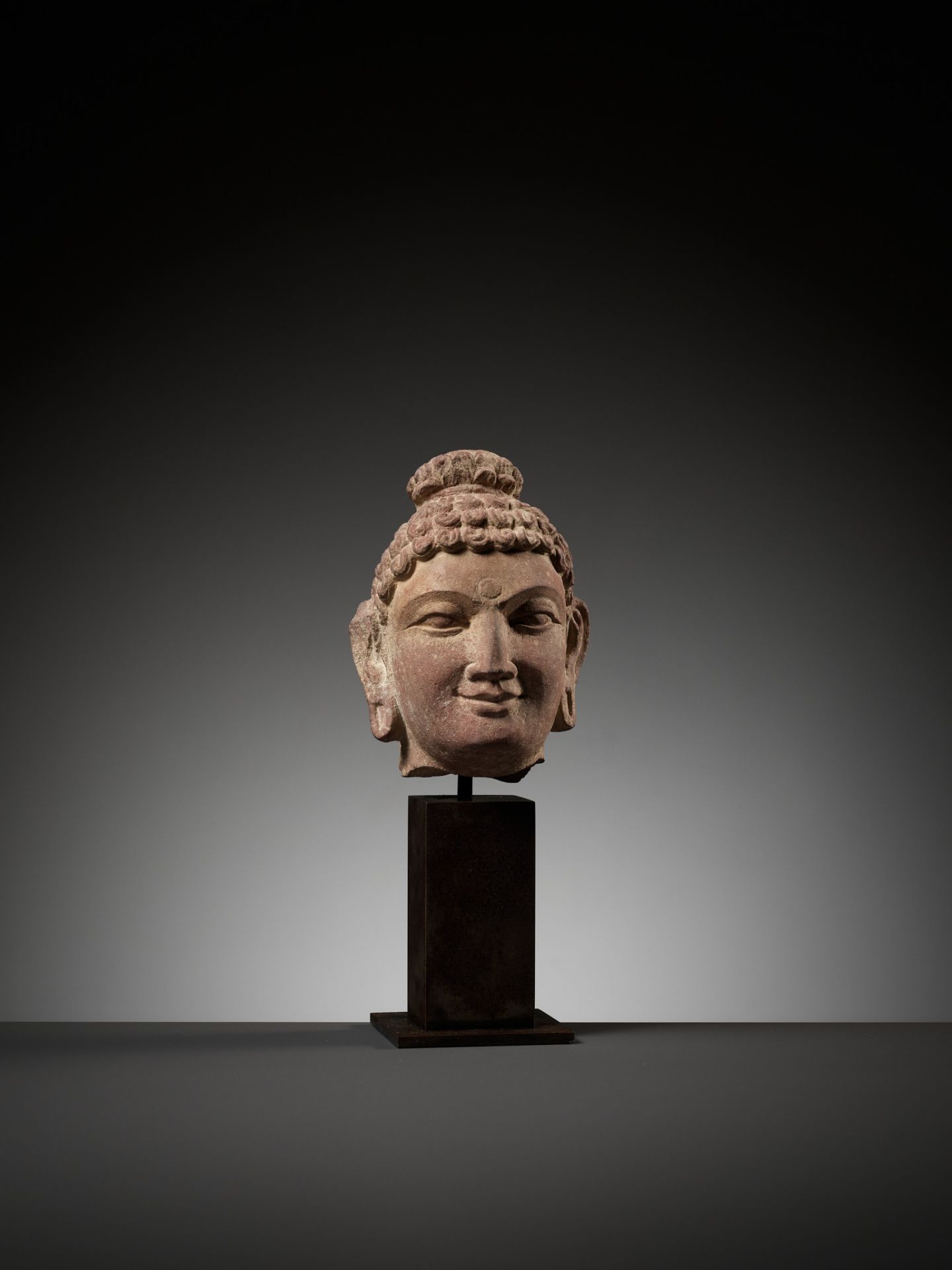 A RED SANDSTONE HEAD OF BUDDHA, MATHURA, KUSHAN PERIOD - Image 3 of 15