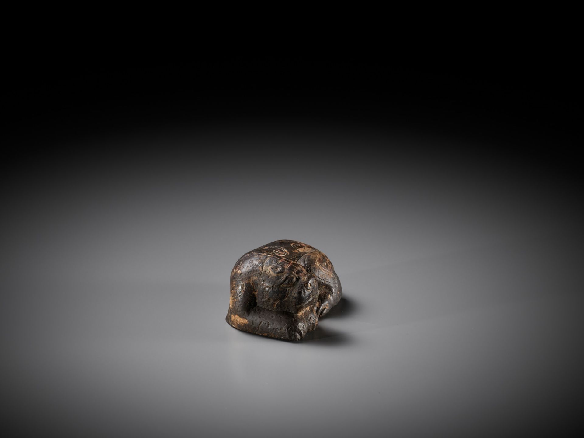 A LIMESTONE 'LION' MAT WEIGHT, HAN DYNASTY - Image 10 of 12