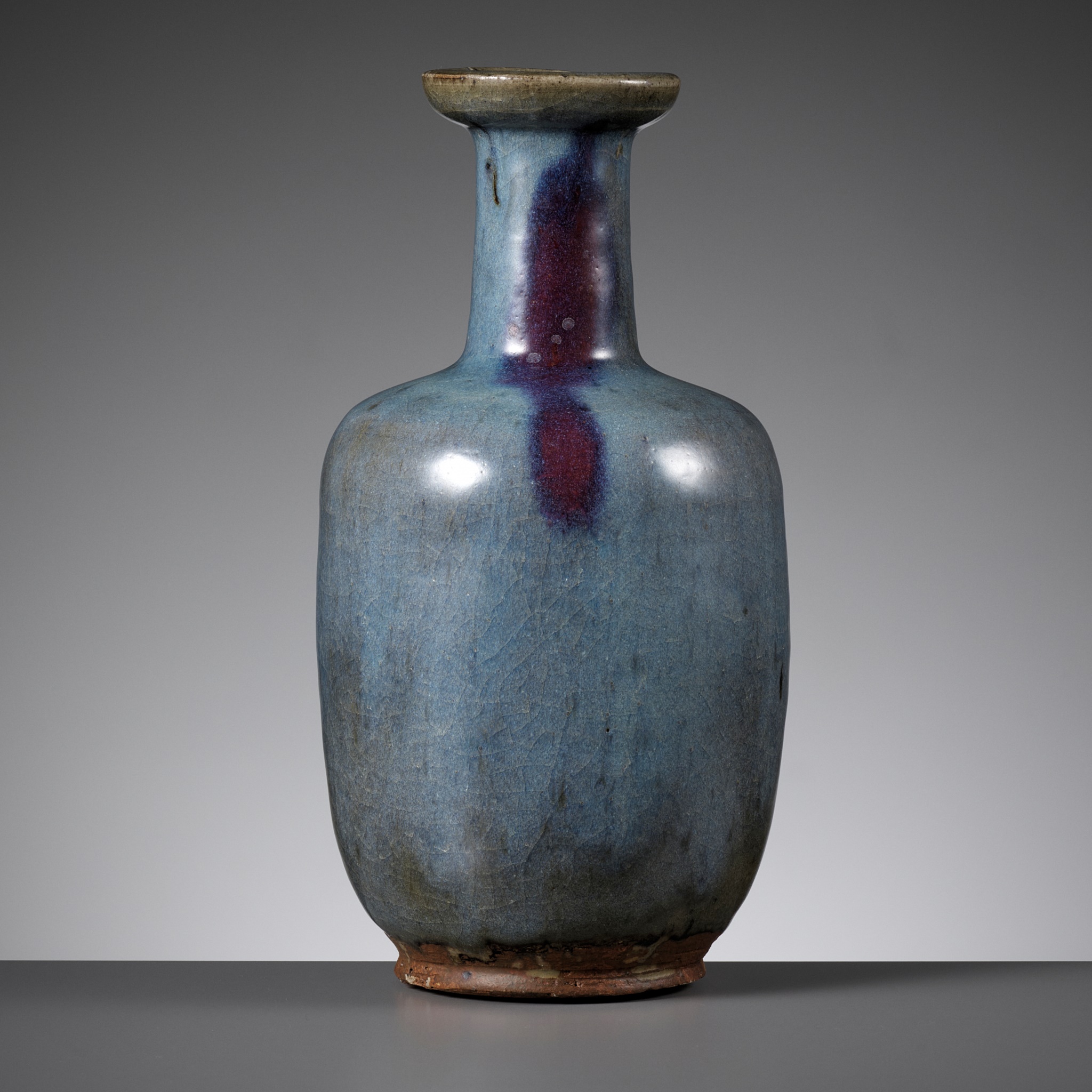 A JUNYAO GLAZED BOTTLE VASE, YUAN TO MING DYNASTY