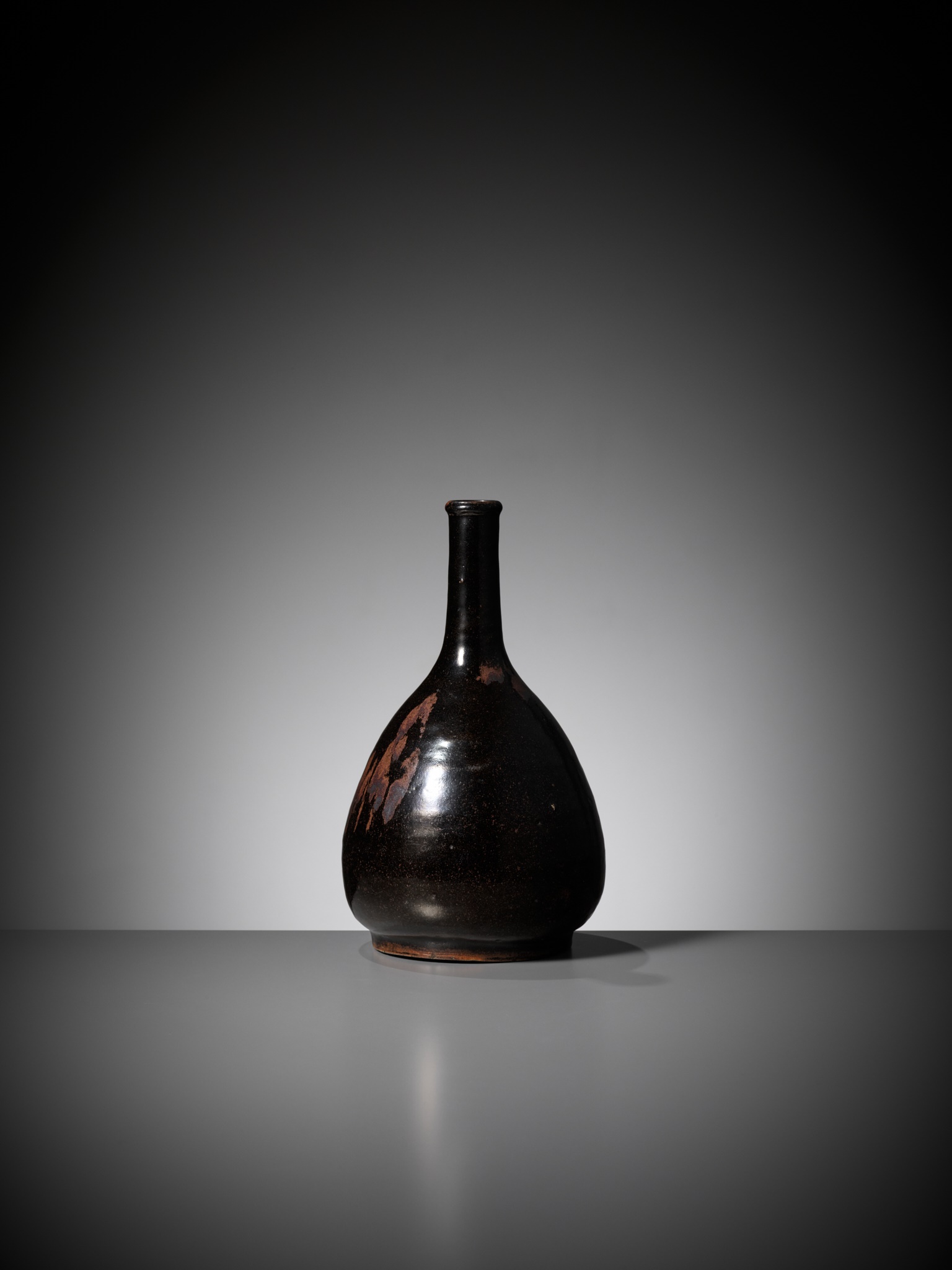 A HENAN BOTTLE VASE, SONG OR JIN DYNASTY - Image 3 of 10