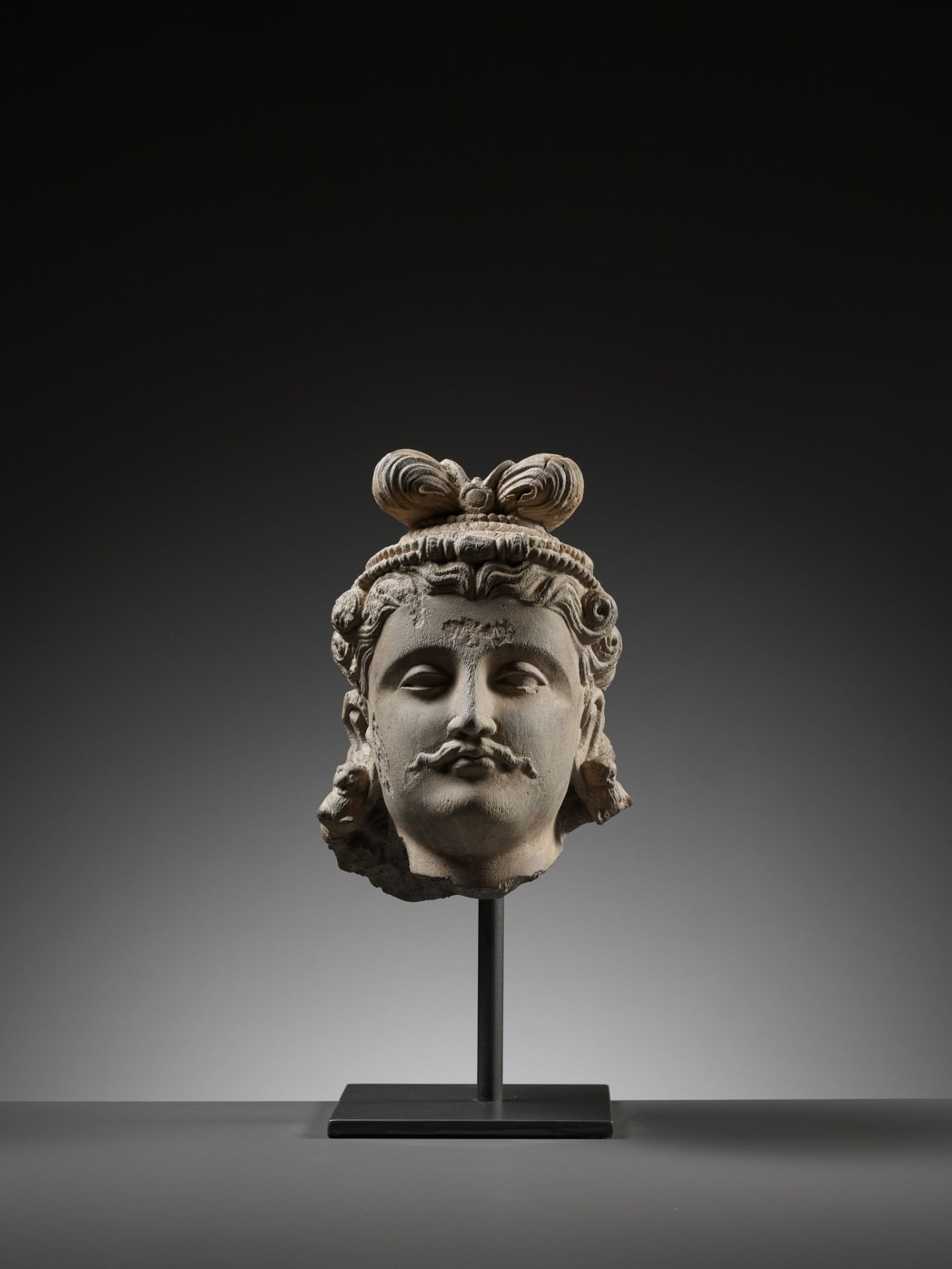AN IMPORTANT SCHIST HEAD OF MAITREYA, ANCIENT REGION OF GANDHARA, 2ND-3RD CENTURY - Image 13 of 13
