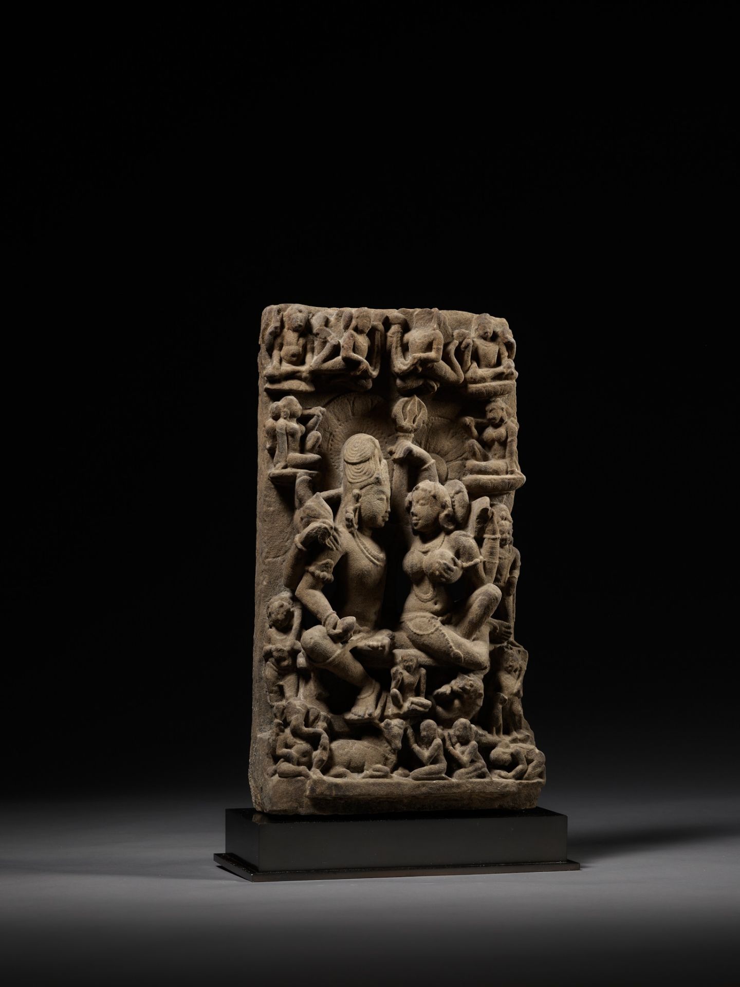 A SANDSTONE STELE OF UMA MAHESHVARA, CENTRAL INDIA, 11TH-12TH CENTURY - Image 12 of 13