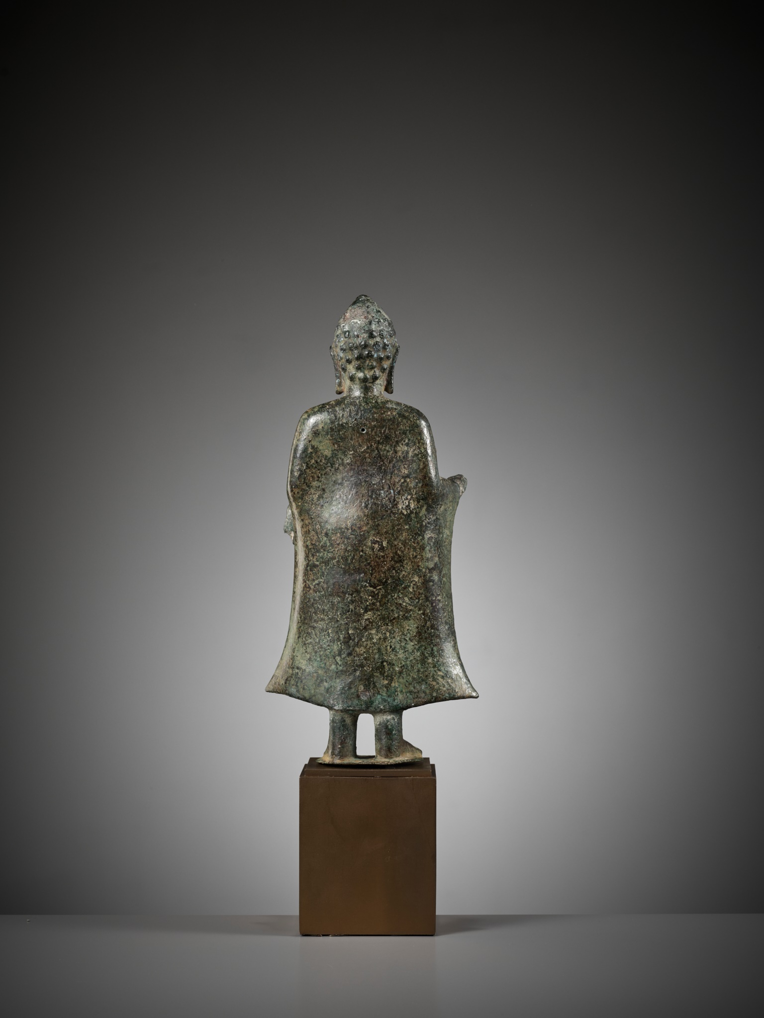 A RARE BRONZE FIGURE OF BUDDHA, MON DVARAVATI PERIOD - Image 5 of 12