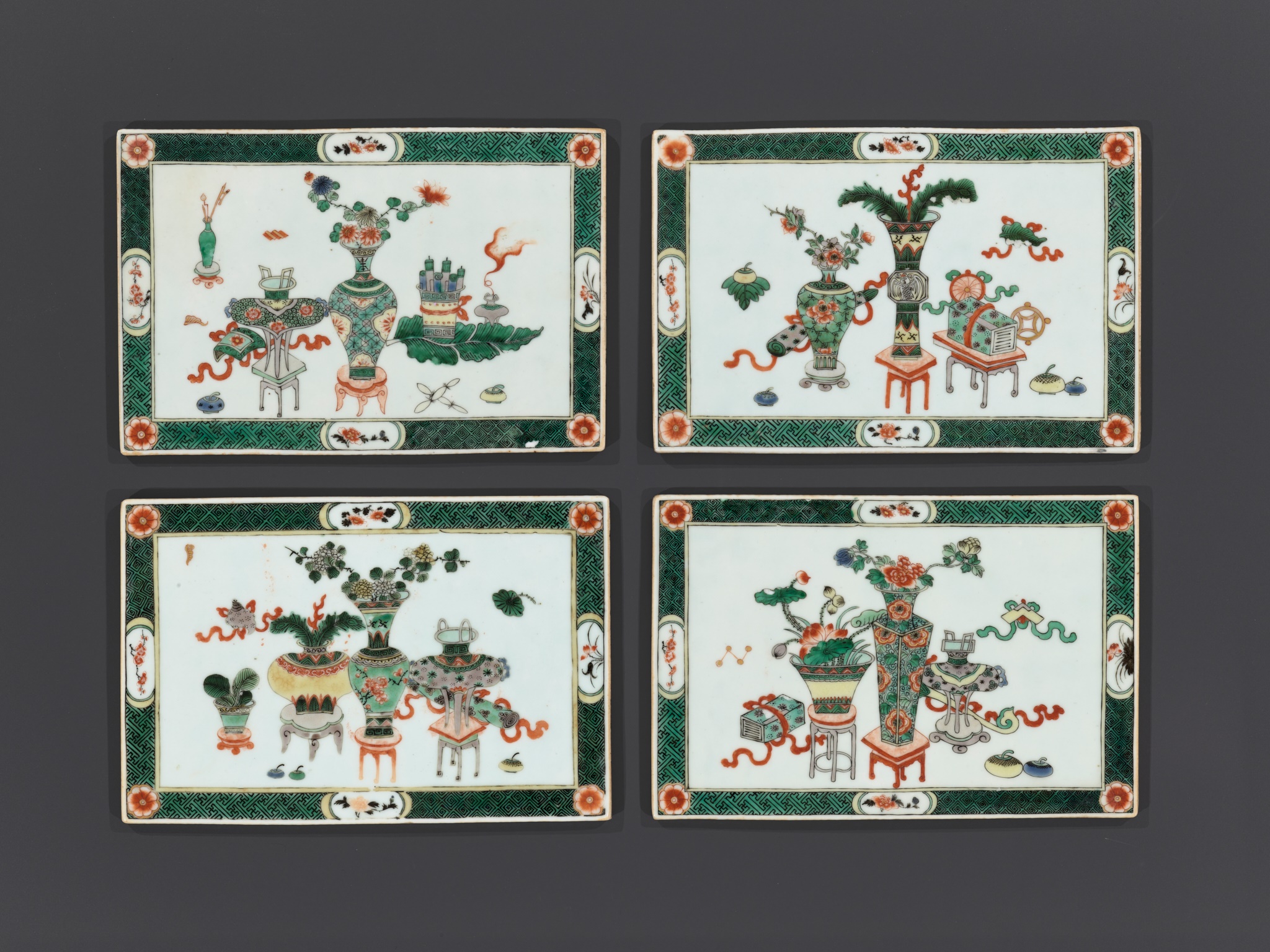 A SET OF FOUR FAMILLE VERTE 'HUNDRED ANTIQUES' PLAQUES, BY YU CHENGSHEN, 19TH CENTURY