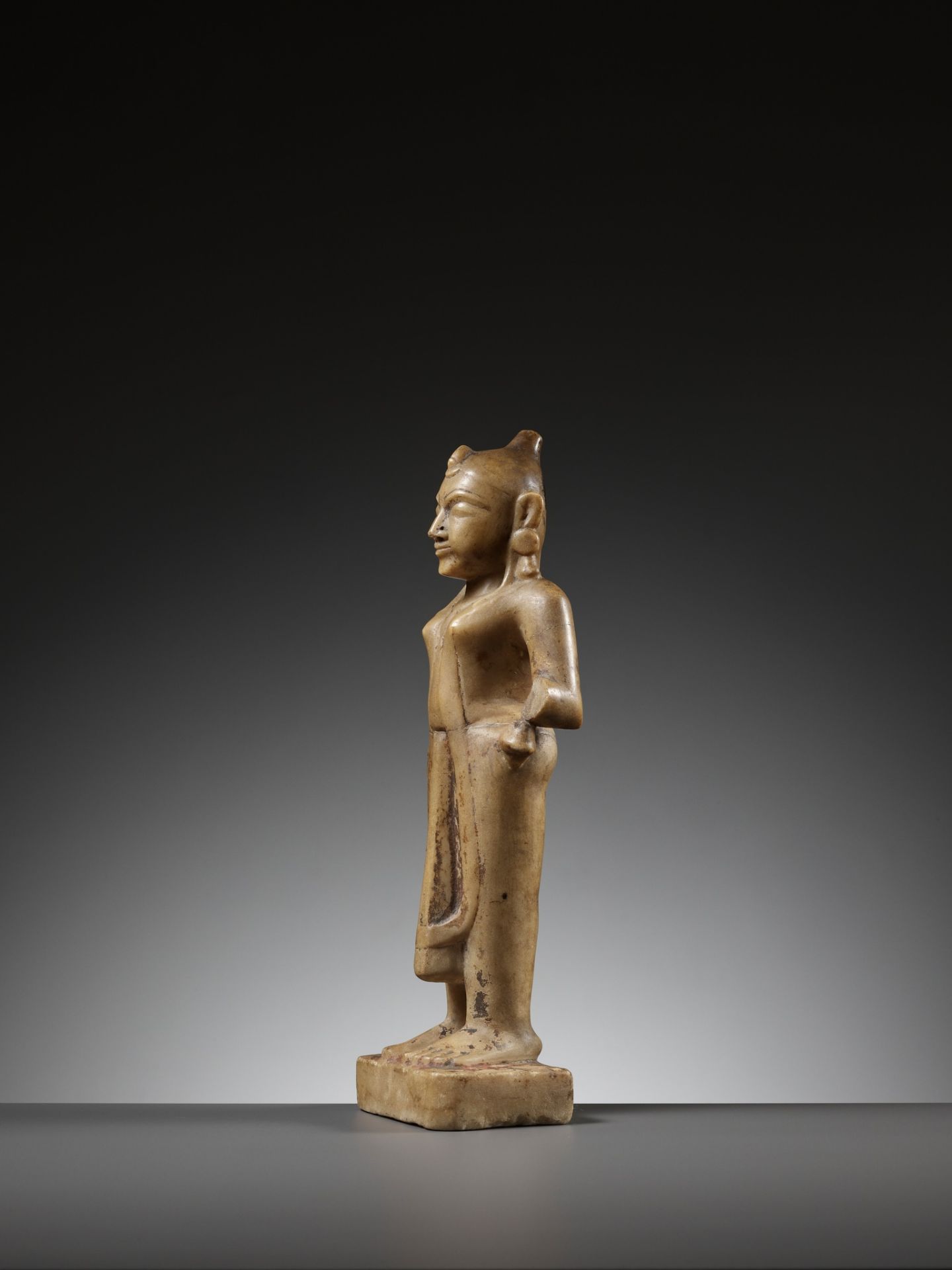 A MARBLE FIGURE OF RADHA, WESTERN INDIA, GUJARAT, 13TH-15TH CENTURY - Image 7 of 13