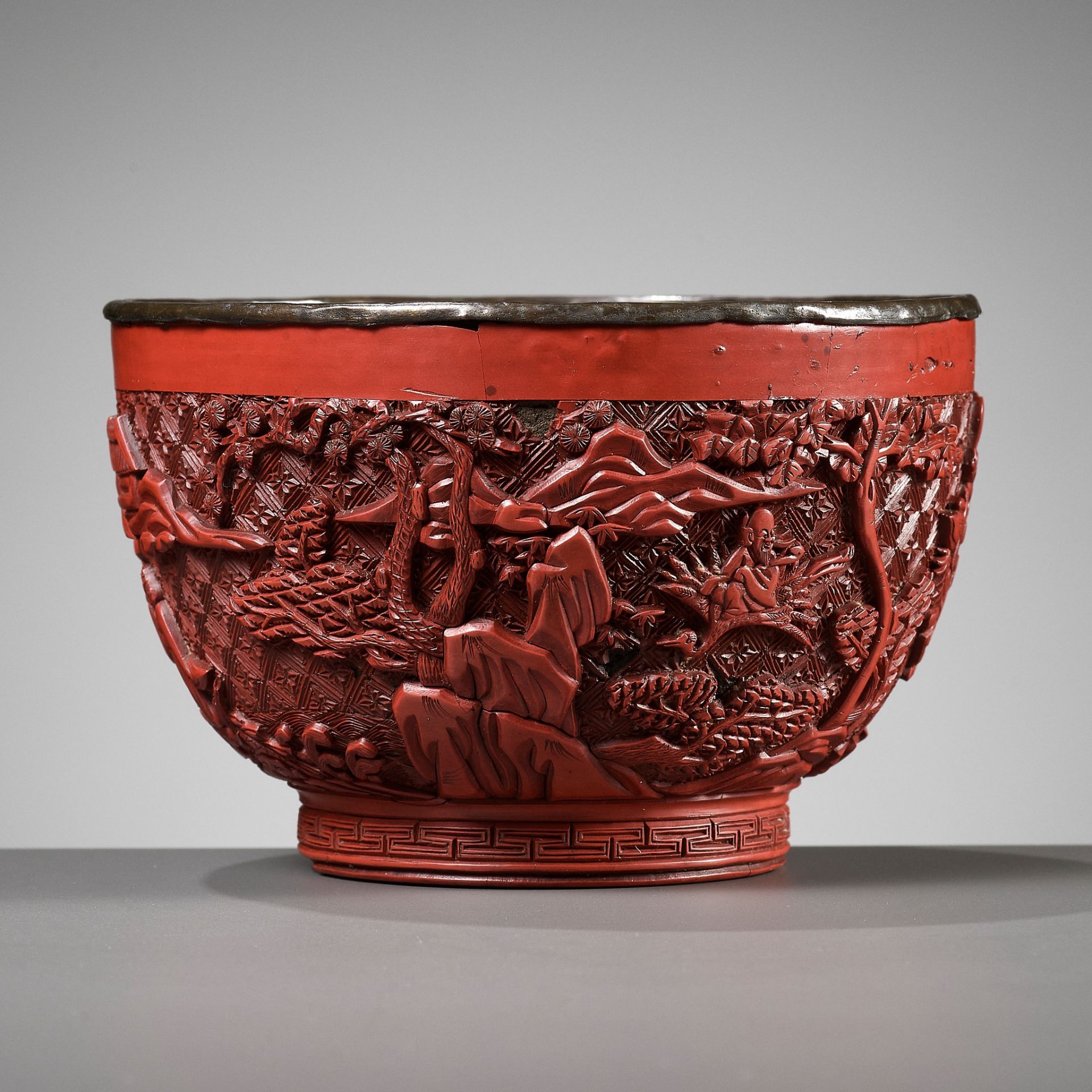 A CINNABAR LACQUER 'IMMORTALS' BOWL, LATE MING DYNASTY - Bild 2 aus 12