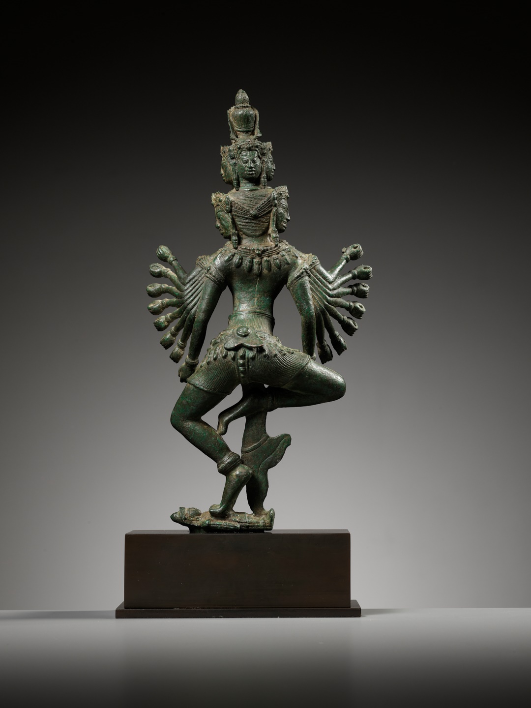 A BRONZE FIGURE OF A DANCING HEVAJRA, ANGKOR PERIOD, BAYON STYLE - Image 11 of 14