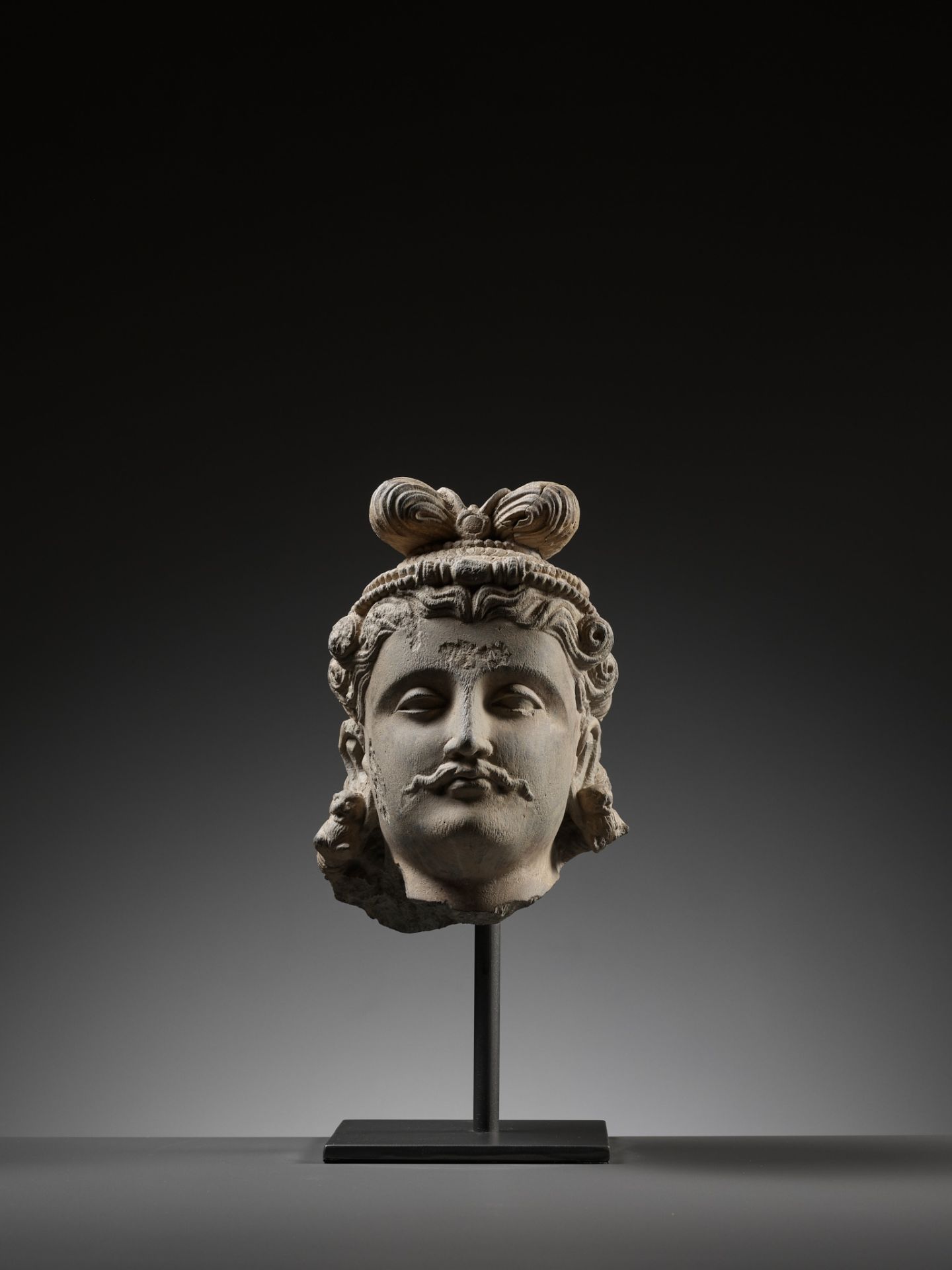 AN IMPORTANT SCHIST HEAD OF MAITREYA, ANCIENT REGION OF GANDHARA, 2ND-3RD CENTURY - Image 12 of 13