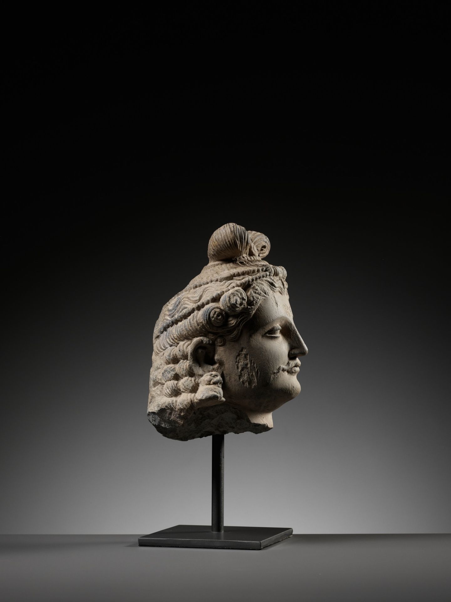 AN IMPORTANT SCHIST HEAD OF MAITREYA, ANCIENT REGION OF GANDHARA, 2ND-3RD CENTURY - Image 10 of 13