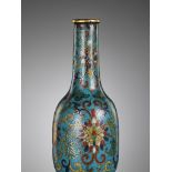 A CLOISONNE ENAMEL MALLET VASE, QIANLONG FIVE-CHARACTER MARK AND OF THE PERIOD