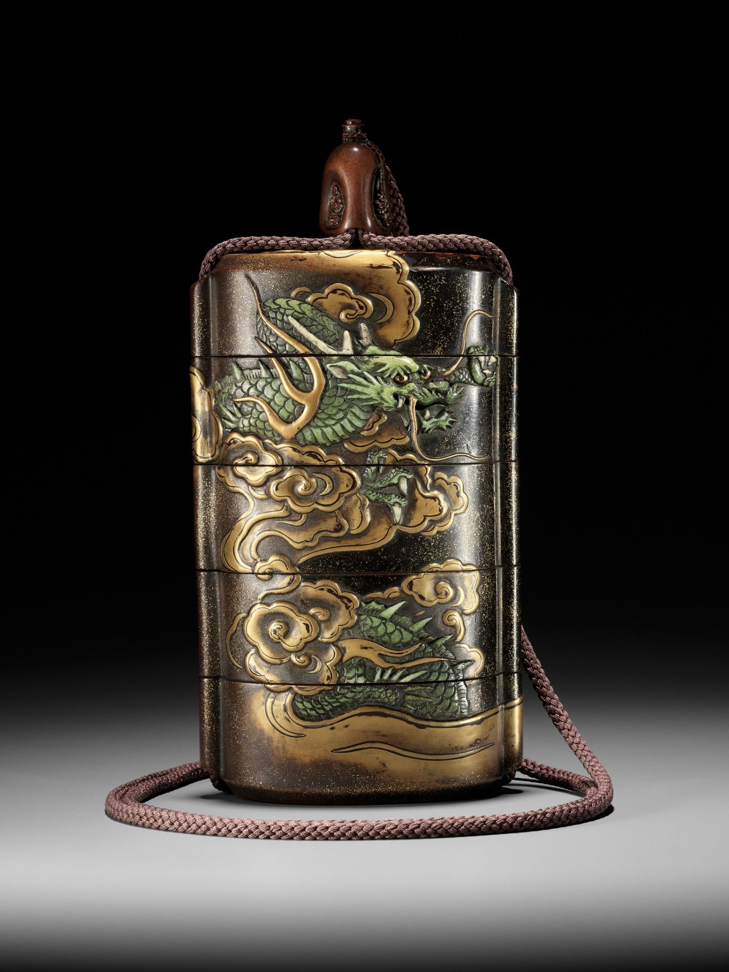 KAJIKAWA KYUJIRO: EXCEPTIONALLY LARGE AND IMPORTANT LACQUER FOUR CASE INRO WITH DRAGON, DATED 1647 - Image 6 of 18