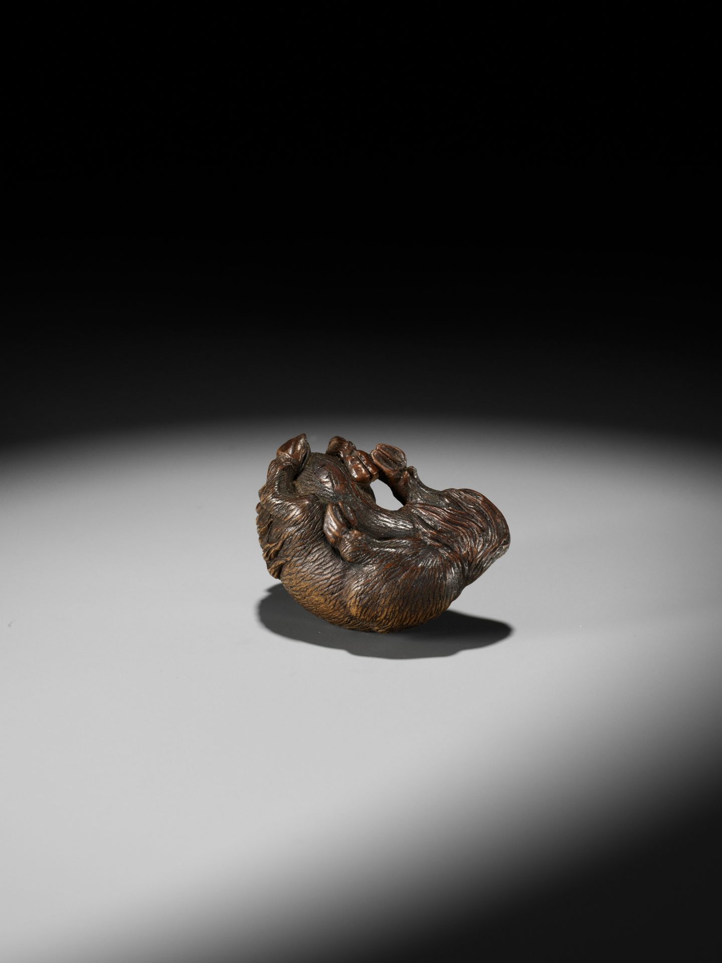 ICHIYU: A SUPERB NAGOYA SCHOOL WOOD NETSUKE OF A RECUMBENT KIRIN - Image 9 of 17