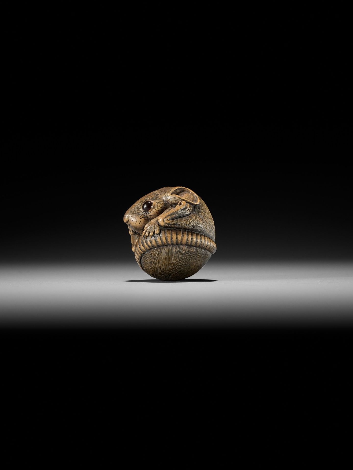 KINSUI: A CONTEMPORARY WOOD NETSUKE OF A COILED RAT - Image 3 of 12