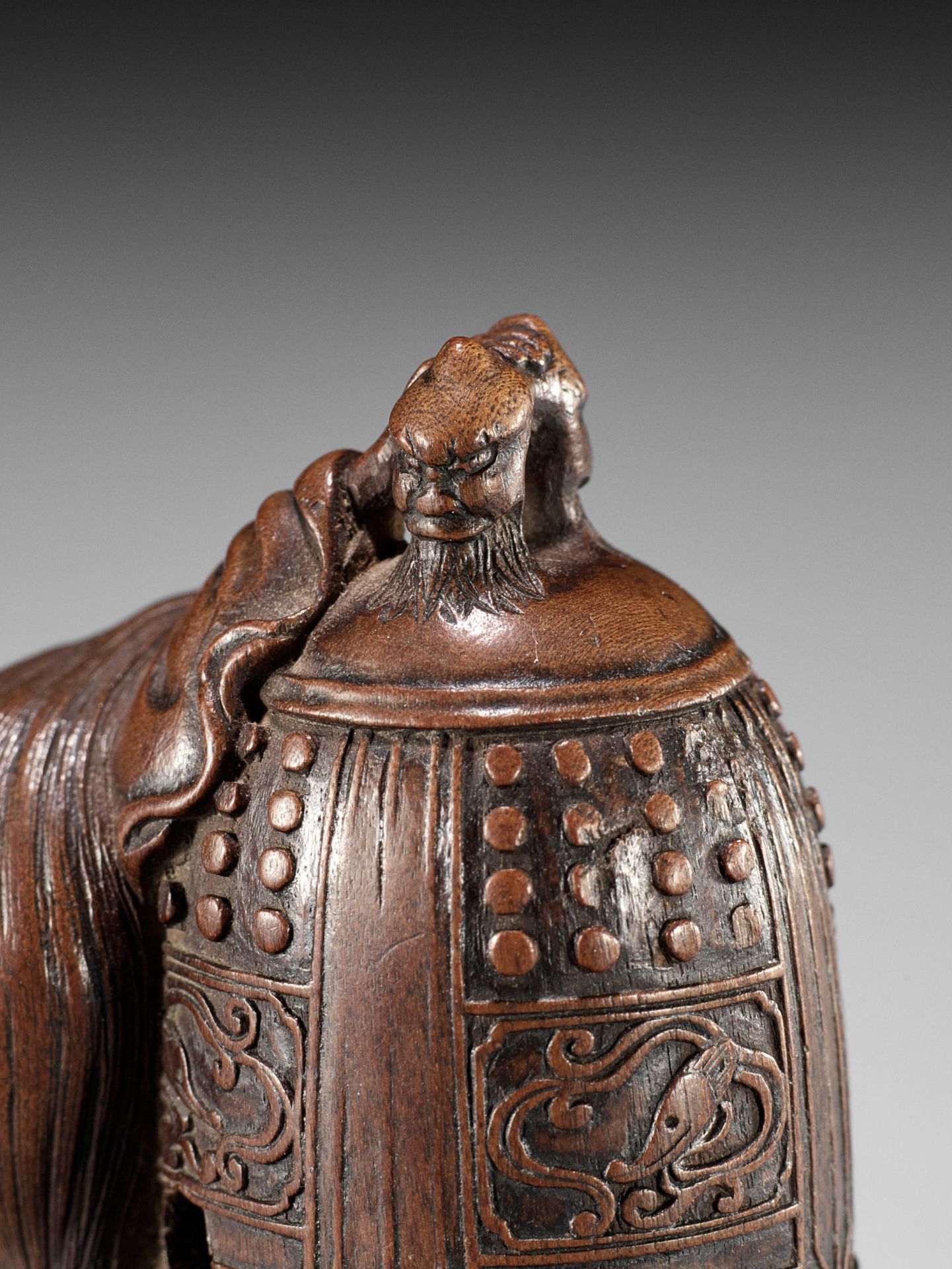 MASAKAZU: A SUPERB NAGOYA SCHOOL WOOD NETSUKE OF KIYOHIME - Image 6 of 15