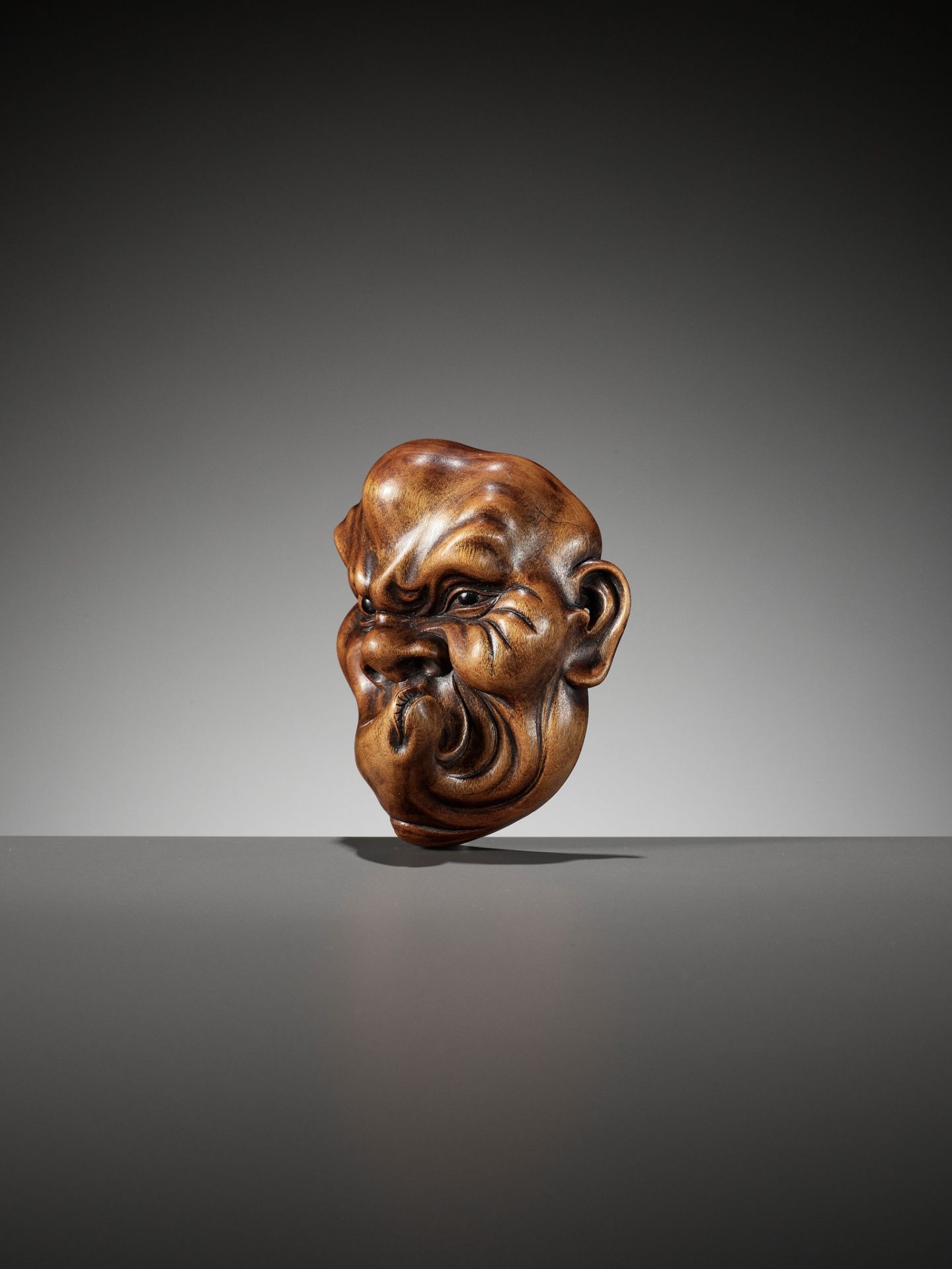 A LARGE WOOD MASK NETSUKE OF USOFUKI - Image 5 of 8