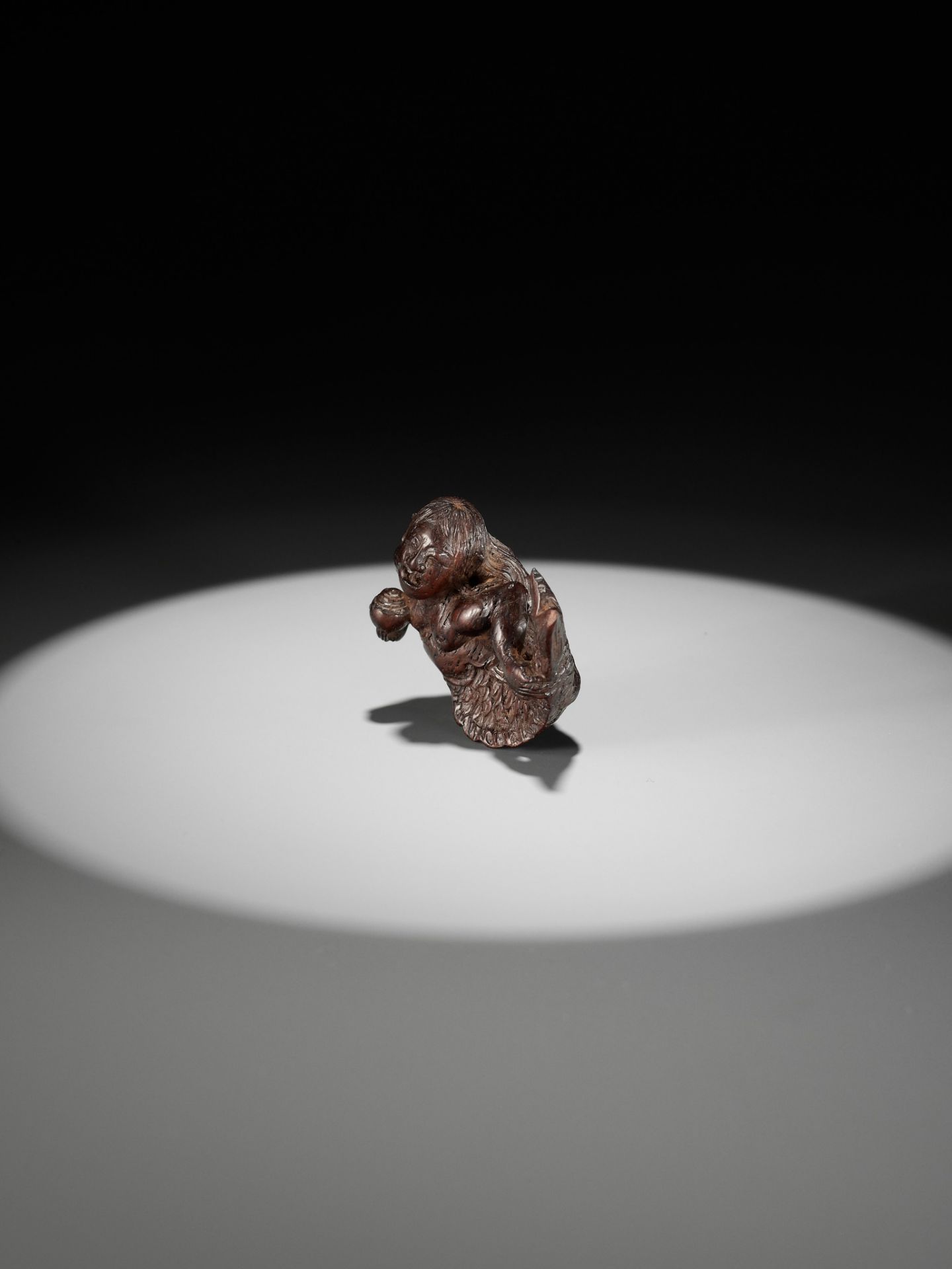 TAKUSAI: A SUPERB WOOD NETSUKE OF A MERMAID (NINGYO) - Image 9 of 14