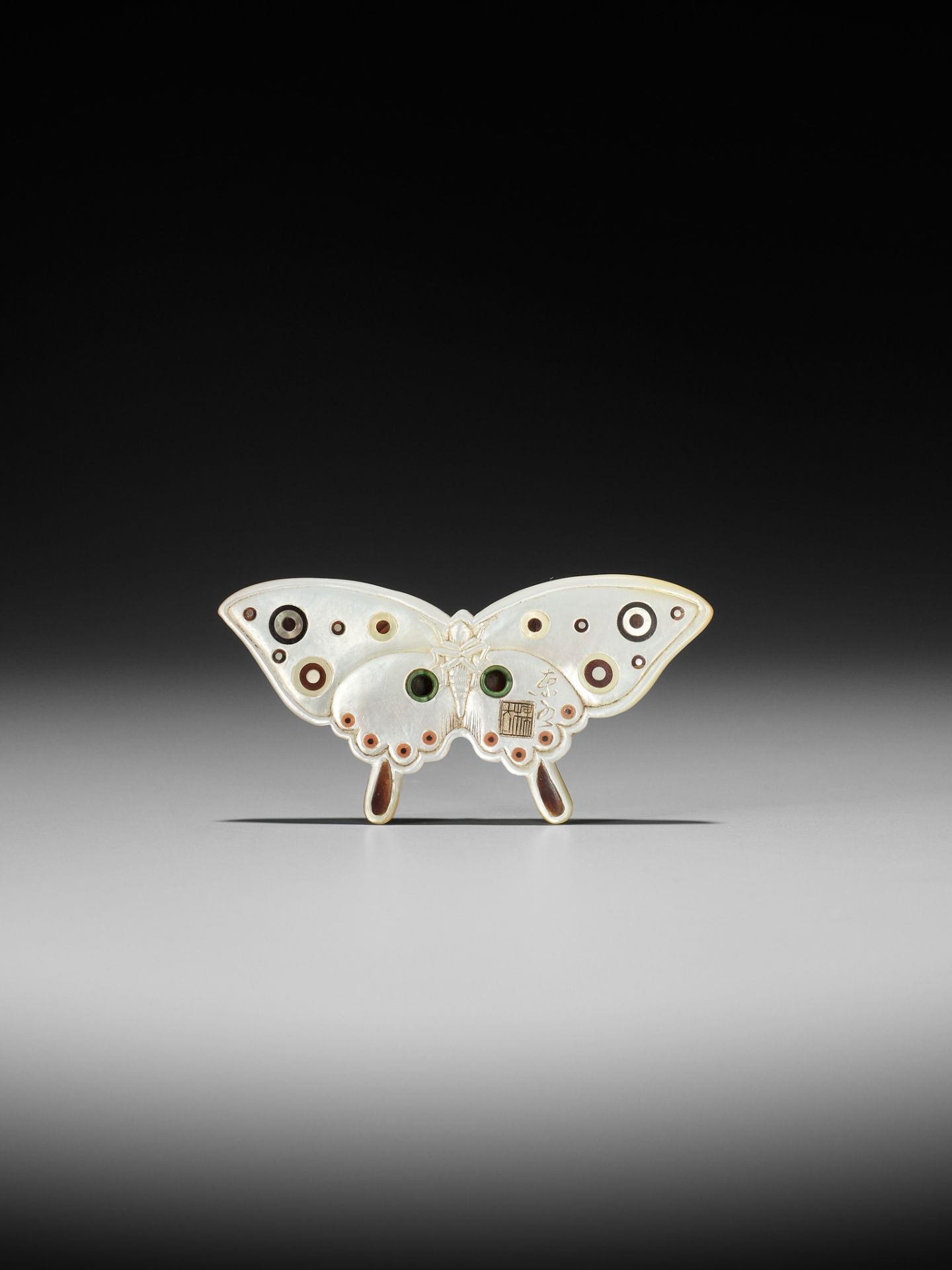 TOKOKU: A MASTERFUL MIXED MATERIAL NETSUKE OF A BUTTERFLY - Image 8 of 10