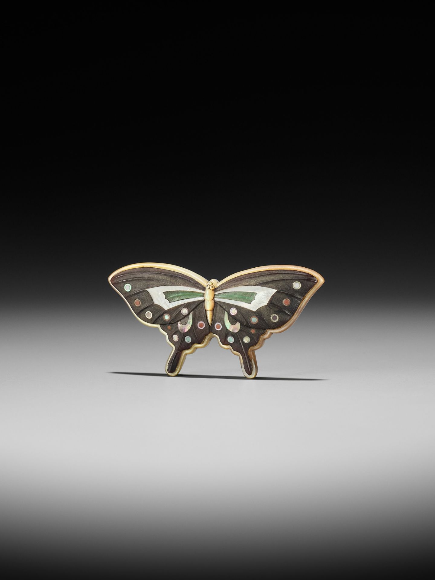 TOKOKU: A MASTERFUL MIXED MATERIAL NETSUKE OF A BUTTERFLY - Image 7 of 10