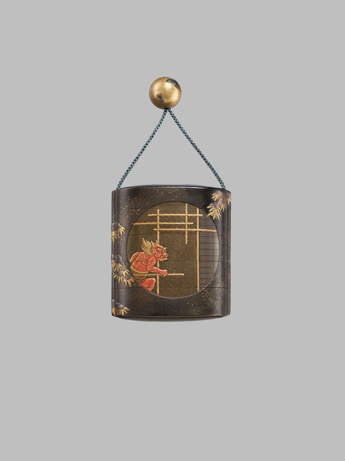 YOYUSAI: AN EXQUISITE SMALL LACQUER FOUR-CASE INRO DEPICTING OKAME AND ONI AT SETSUBUN - Image 5 of 8