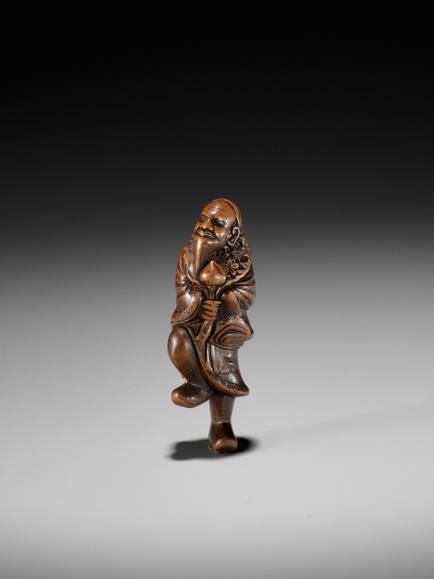 A FINE WOOD NETSUKE OF TOBOSAKU SENNIN - Bild 8 aus 8