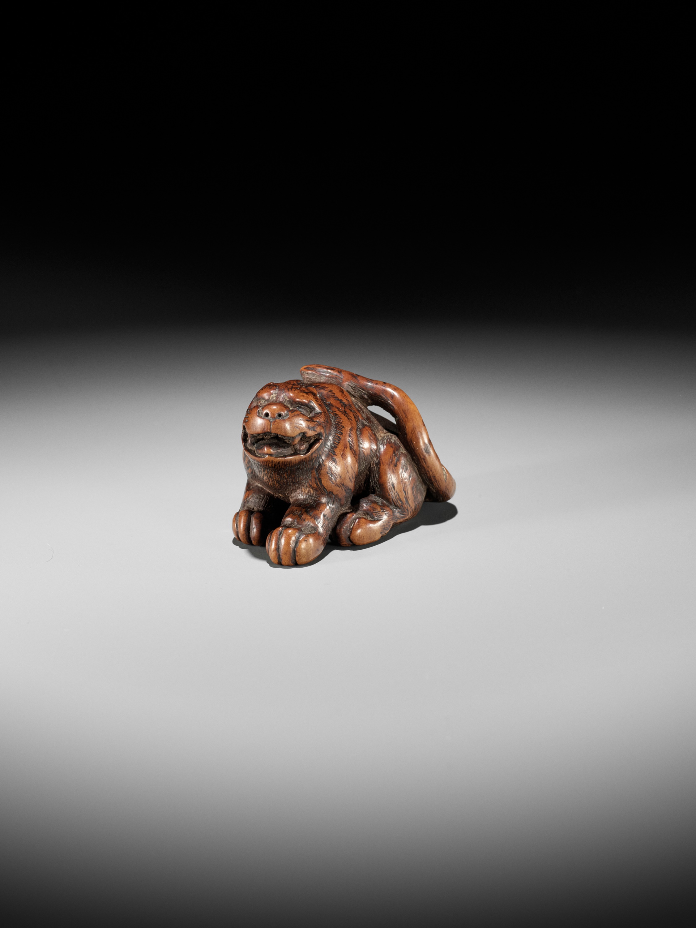 KOKEI: A WOOD NETSUKE OF A TIGER - Image 12 of 15